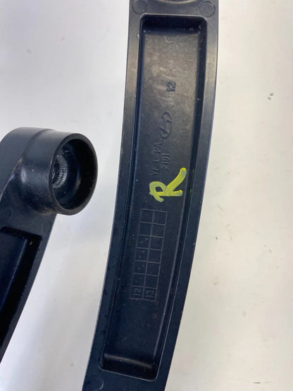 2011-2014 HYUNDAI SONATA GLS SEDAN FRONT LEFT & RIGHT WIPER ARM PAIR OEM