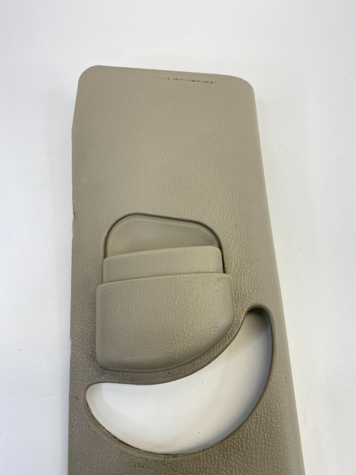 07 08 09 10 Hyundai Elantra Front Left Side Seat Belt Height Adjuster Cover OEM