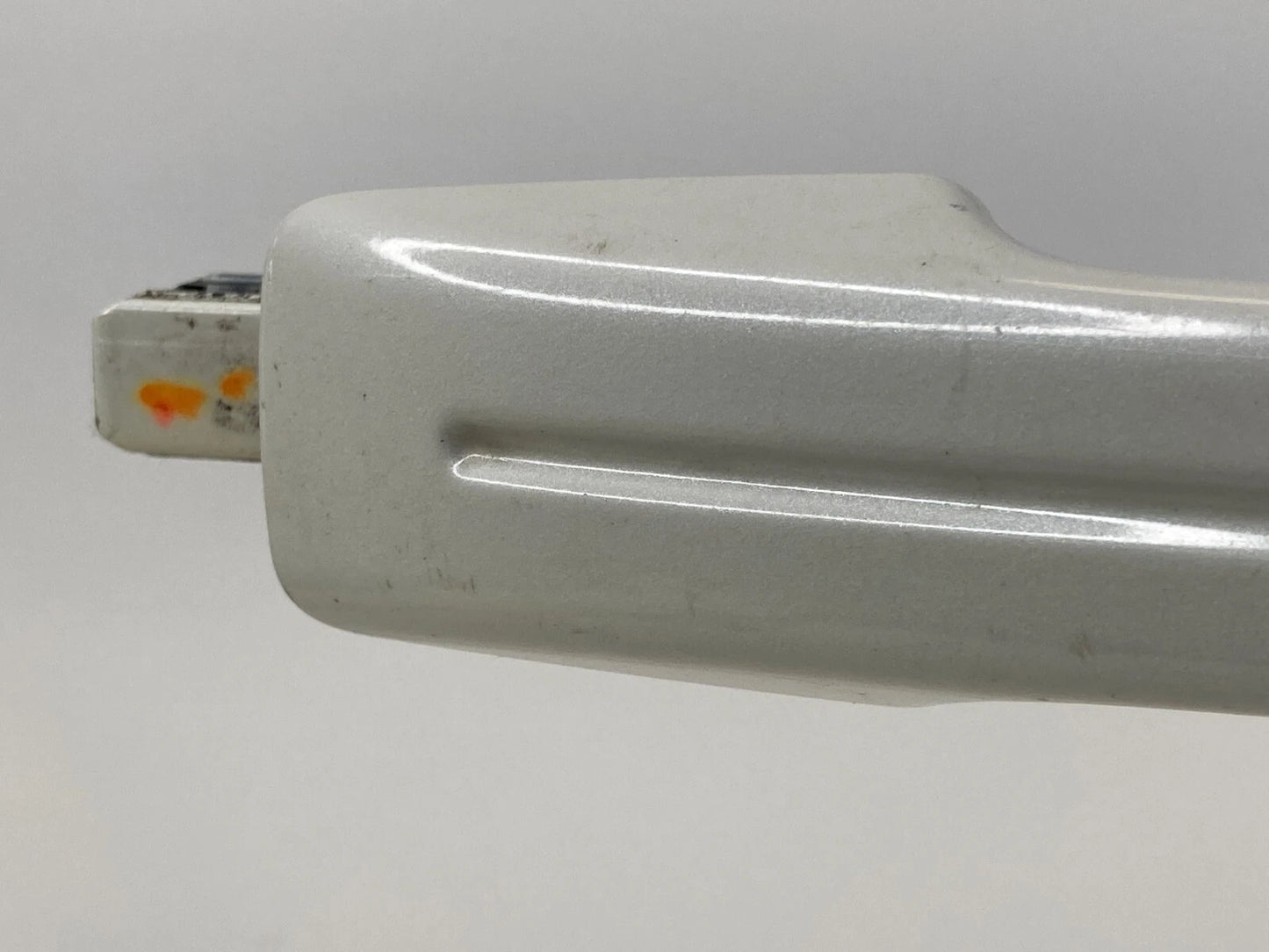 2004-2008 ACURA TL SEDAN LEFT OUTER EXTERIOR DOOR HANDLE WHITE DIAMOND PEARL OEM