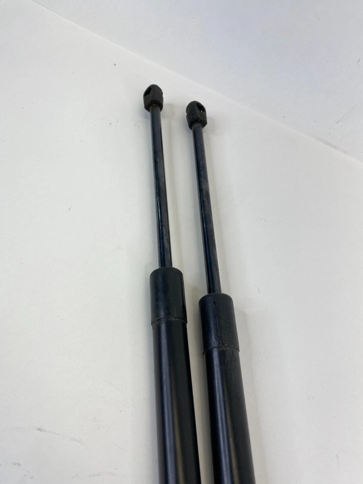 09-17 CHEVY TRAVERSE REAR LIFTGATE SUPPORT SHOCK STRUT LIFT CYLINDER 22812907