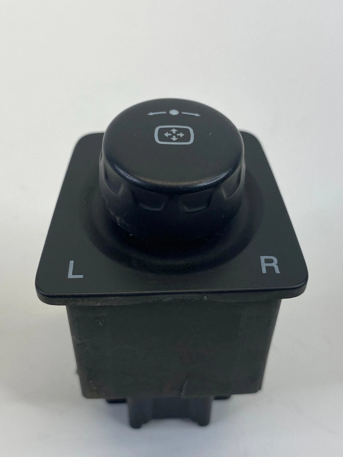2012-2015 CHEVROLET CAPTIVA SPORT POWER MIRROR ADJUSTMENT CONTROL SWITCH BUTTON