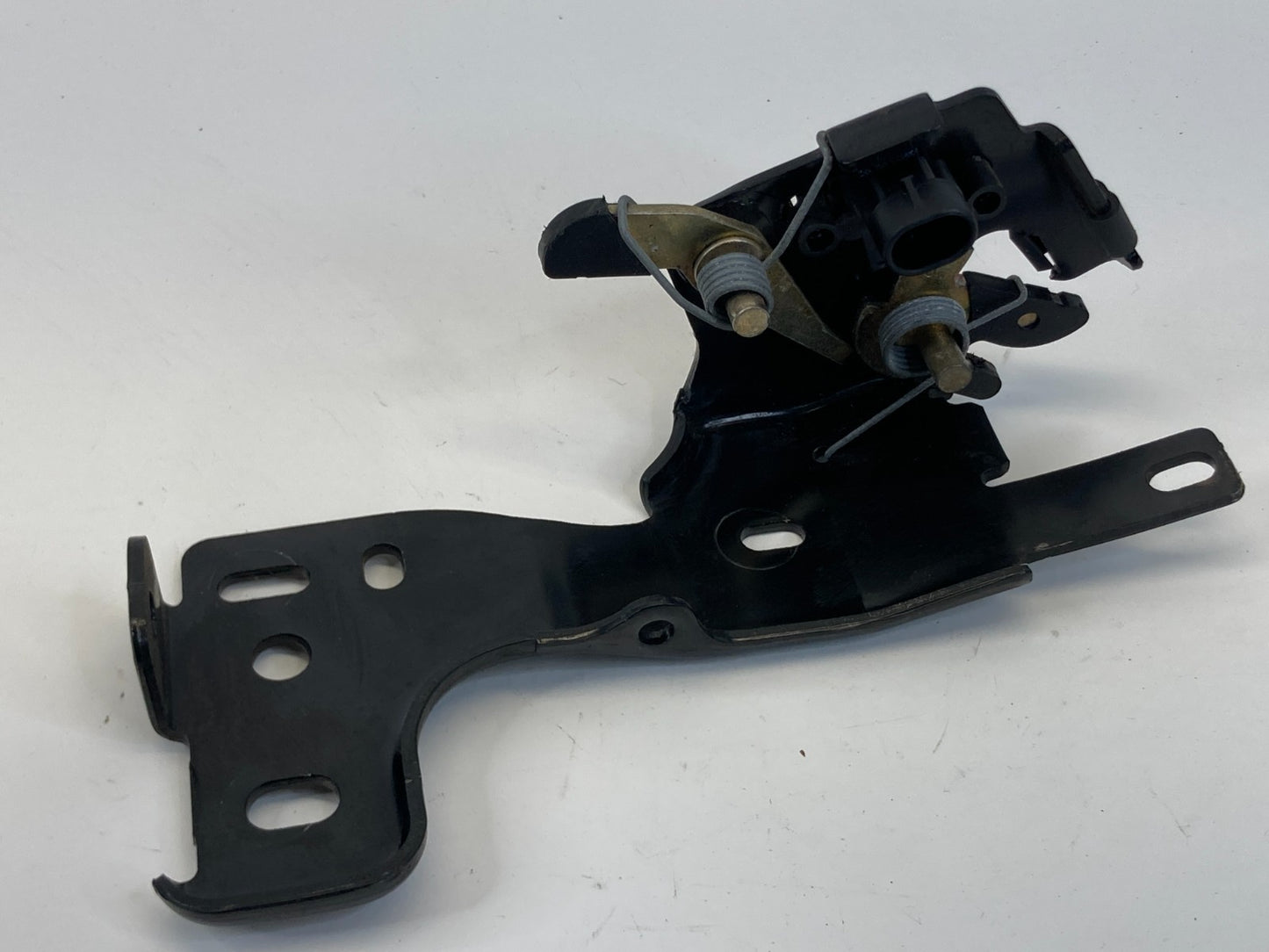 2002-2009 Chevy Trailblazer Trunk Liftgate Glass Lock Latch Actuator 16887553