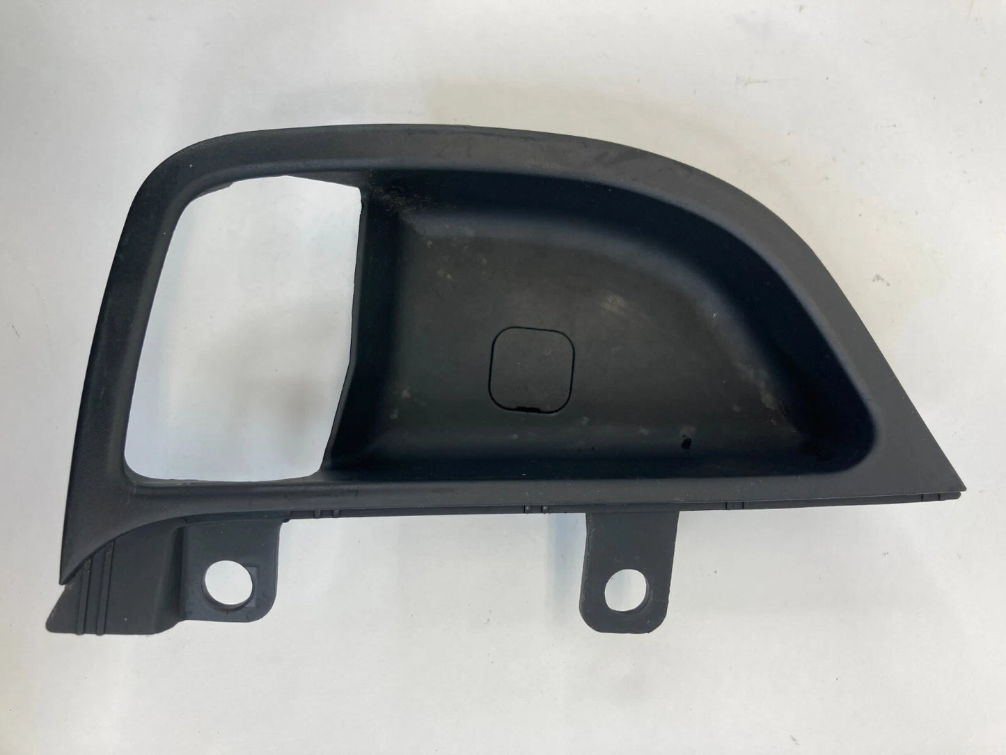 2011-2016 HYUNDAI ELANTRA REAR RIGHT INTERIOR DOOR HANDLE BEZEL COVER RR RH