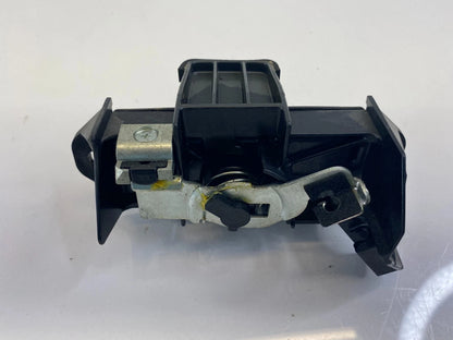 2009 2010 PONTIAC VIBE HATCHBACK REAR EXTERIOR TRUNK LID TAILGATE LEVER HANDLE