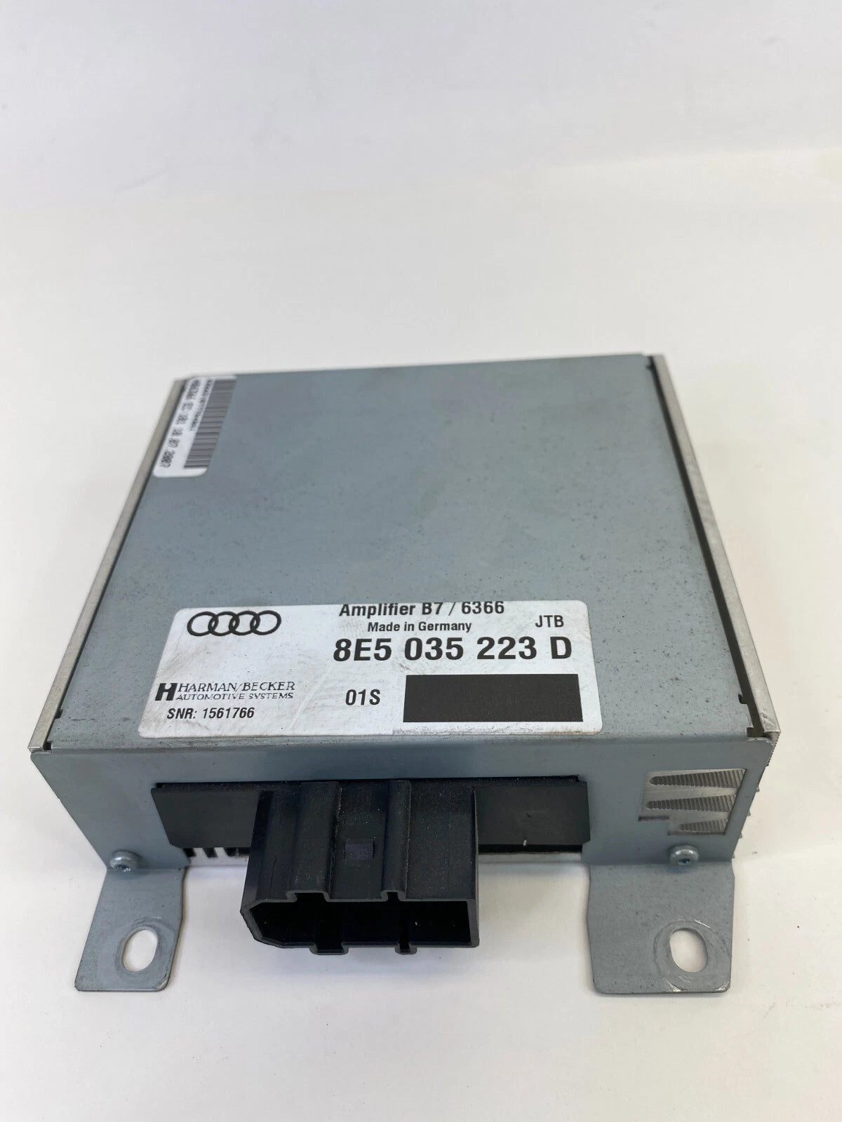 2004-2008 AUDI A4 S4 STEREO PLAYER AUDIO SYSTEM AMPLIFIER 8E5-035-223-D OEM