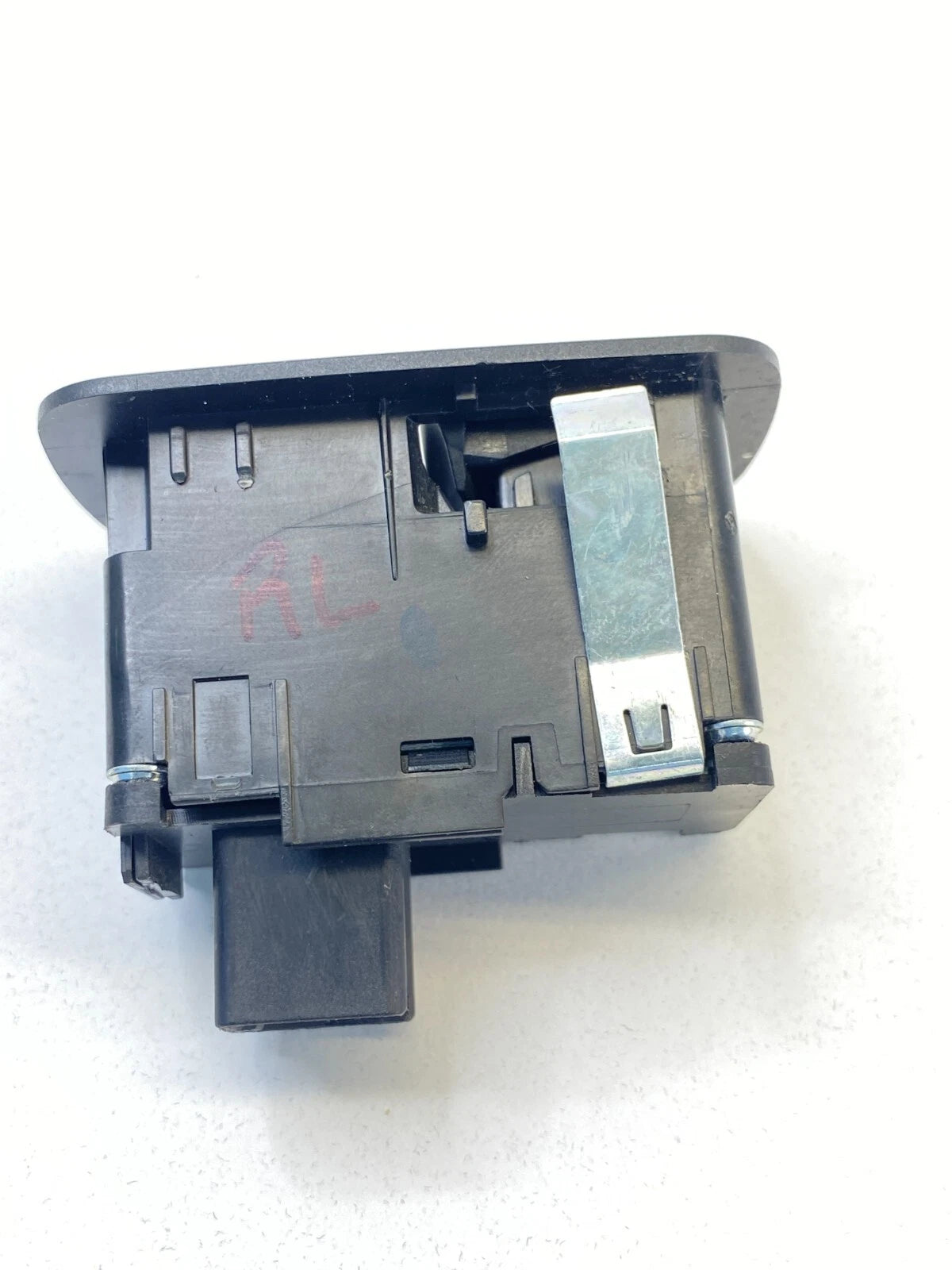 2012-2016 CHRYSLER TOWN & COUNTRY REAR LEFT DRIVER DOOR WINDOW SWITCH 68110869AA