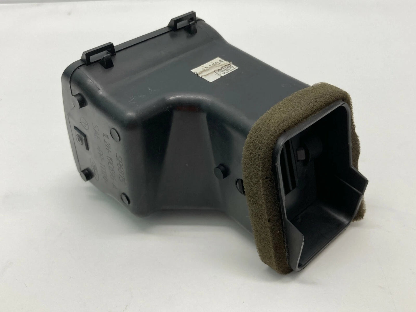 2002 2003 2004 2005 FORD EXPLORER LEFT DRIVER DASH SIDE AIR VENT 1L2H-19C696-A