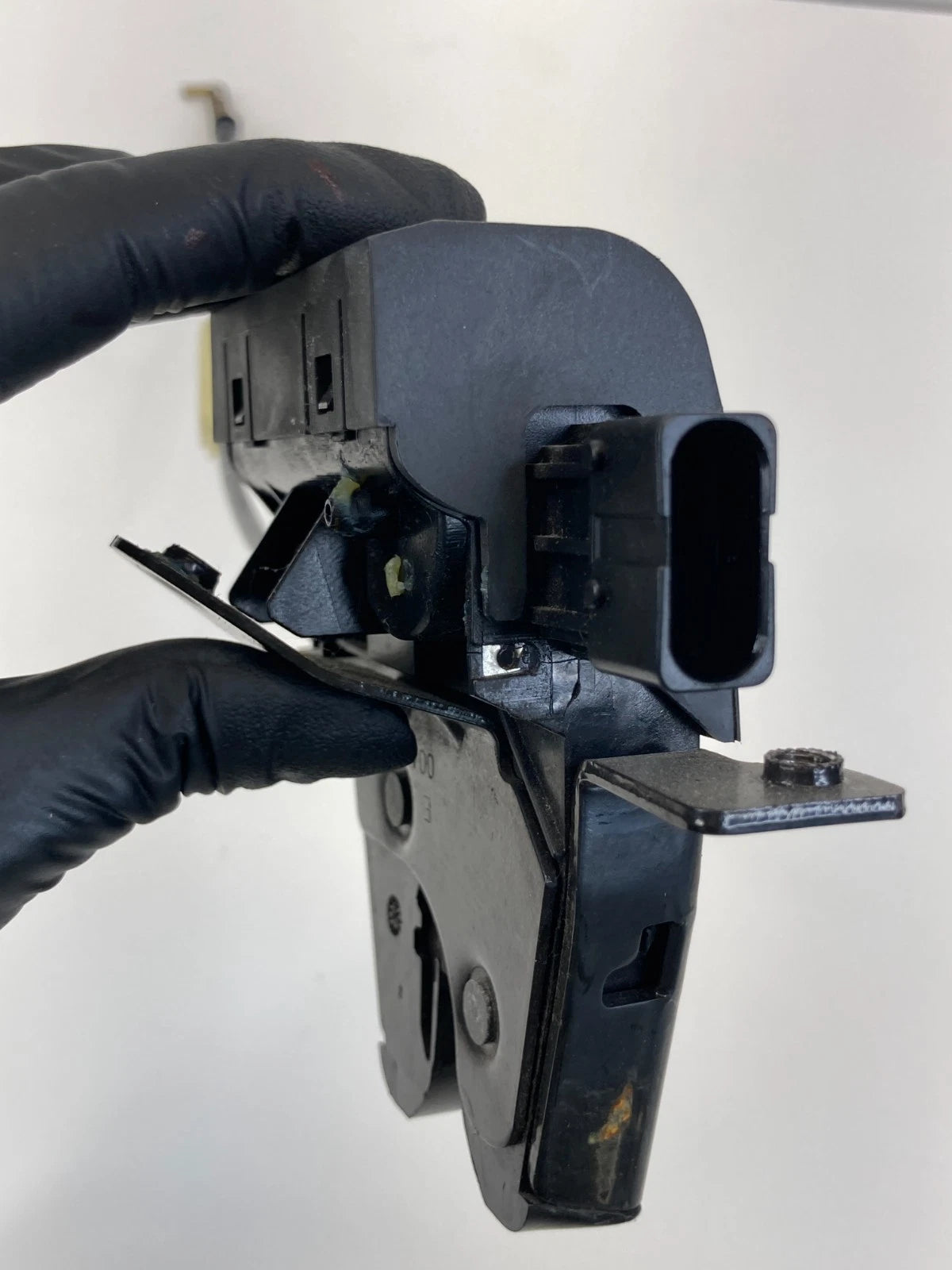 2004-2011 SAAB 9-3 93 SEDAN REAR TRUNK TAILGATE LOCK LATCH RELEASE ACTUATOR OEM