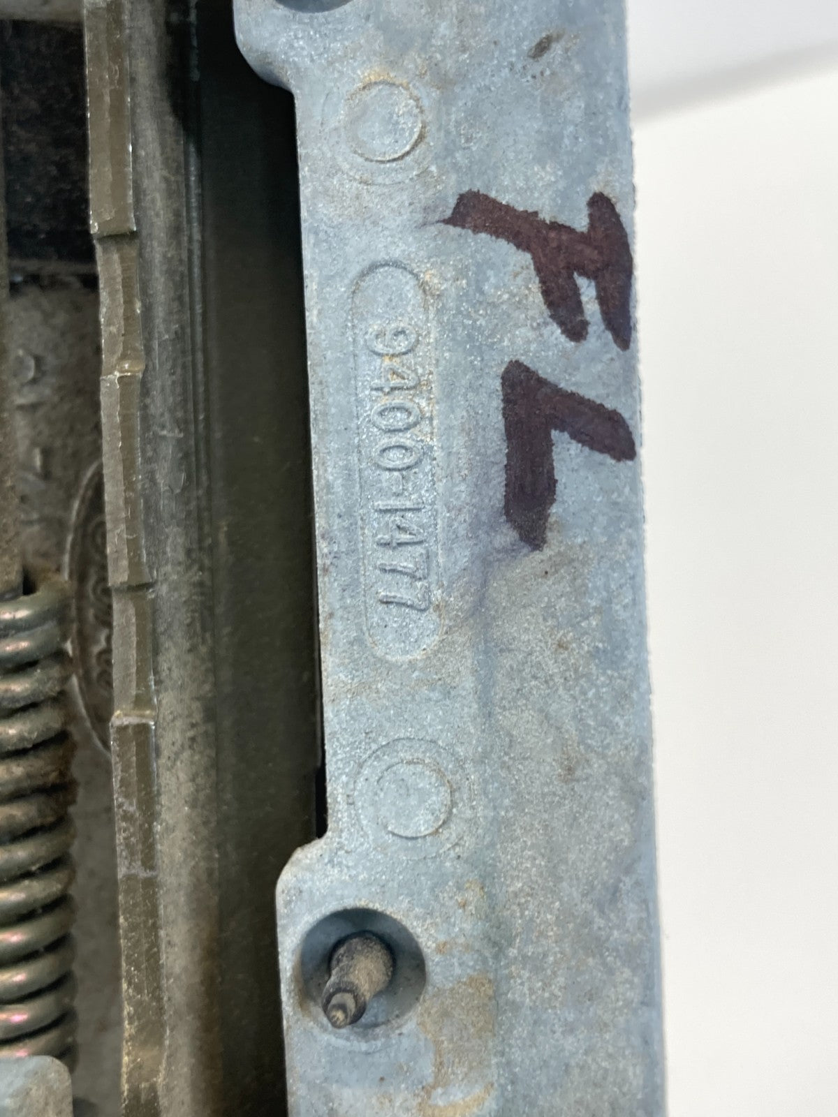 2003 2004 Lincoln Navigator Front Left Driver Side Exterior Door Handle