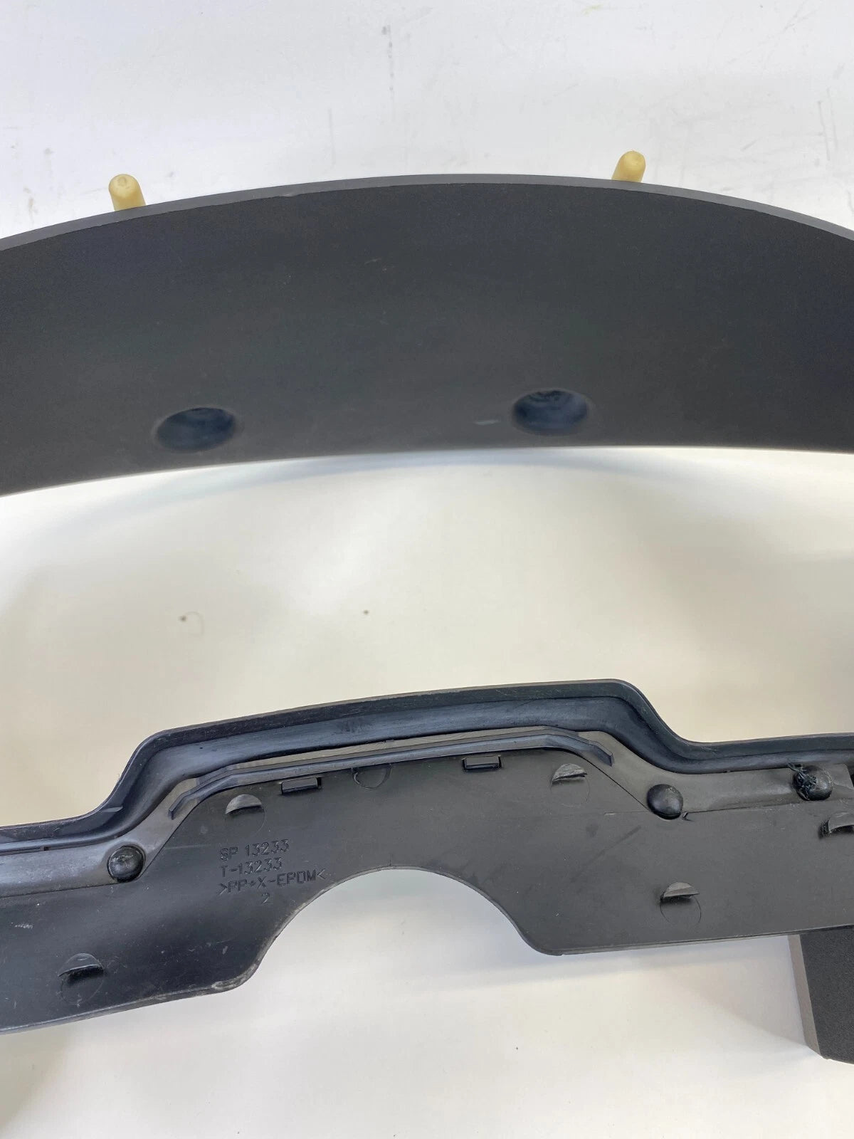 09-11 FORD FOCUS SPEEDOMETER CLUSTER BEZEL COVER W/ AIR VENT 8S43-54044D70 OEM