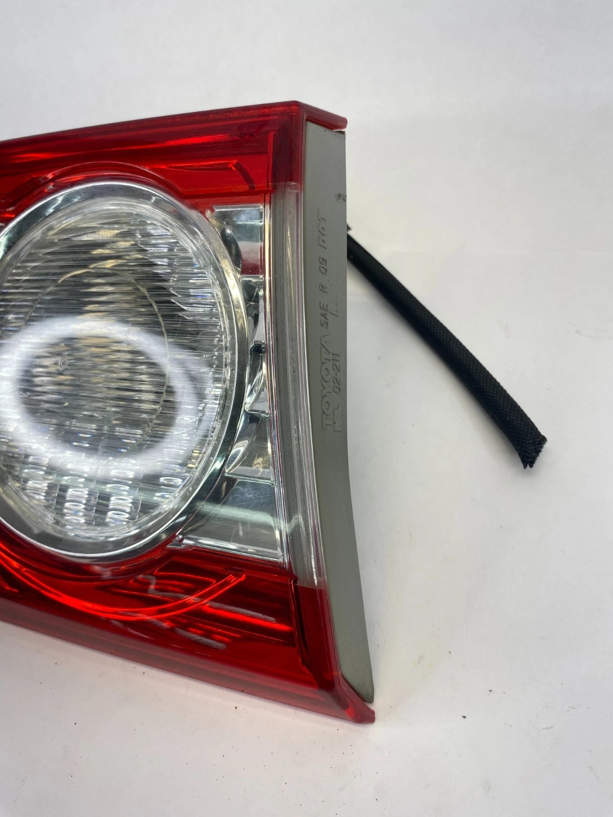 2011-2013 TOYOTA COROLLA REAR LEFT SIDE INNER LID TAIL LIGHT TAILLIGHT LAMP OEM