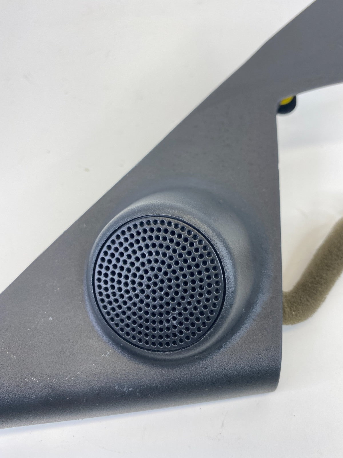 06-10 Kia Optima Front Left Side Tweeter Speaker Corner Cover Bezel 87650-2G020