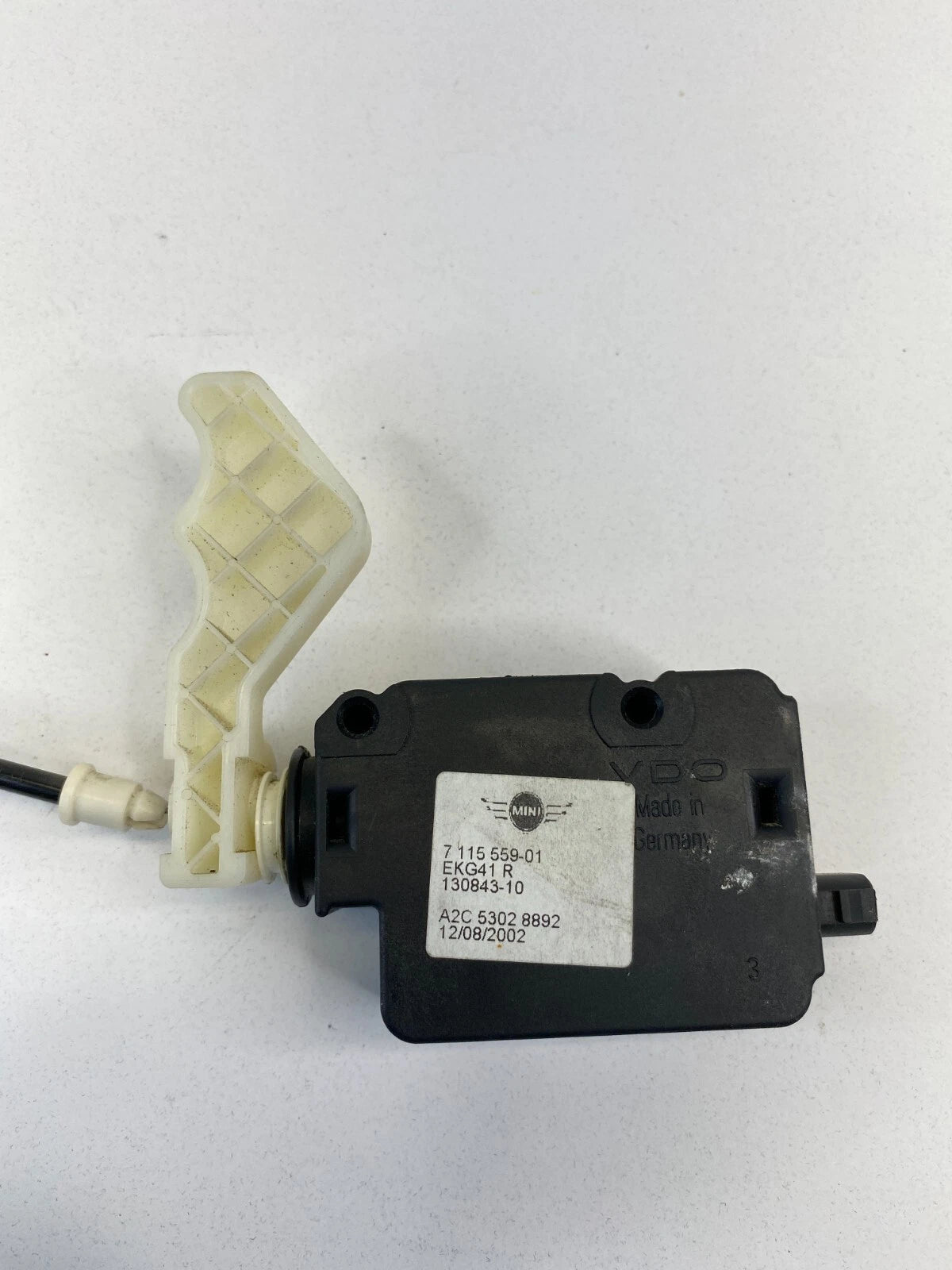 2002 2003 MINI COOPER FUEL FLAP RELEASE LOCKING MOTOR ACTUATOR W/ CABLE 7115559