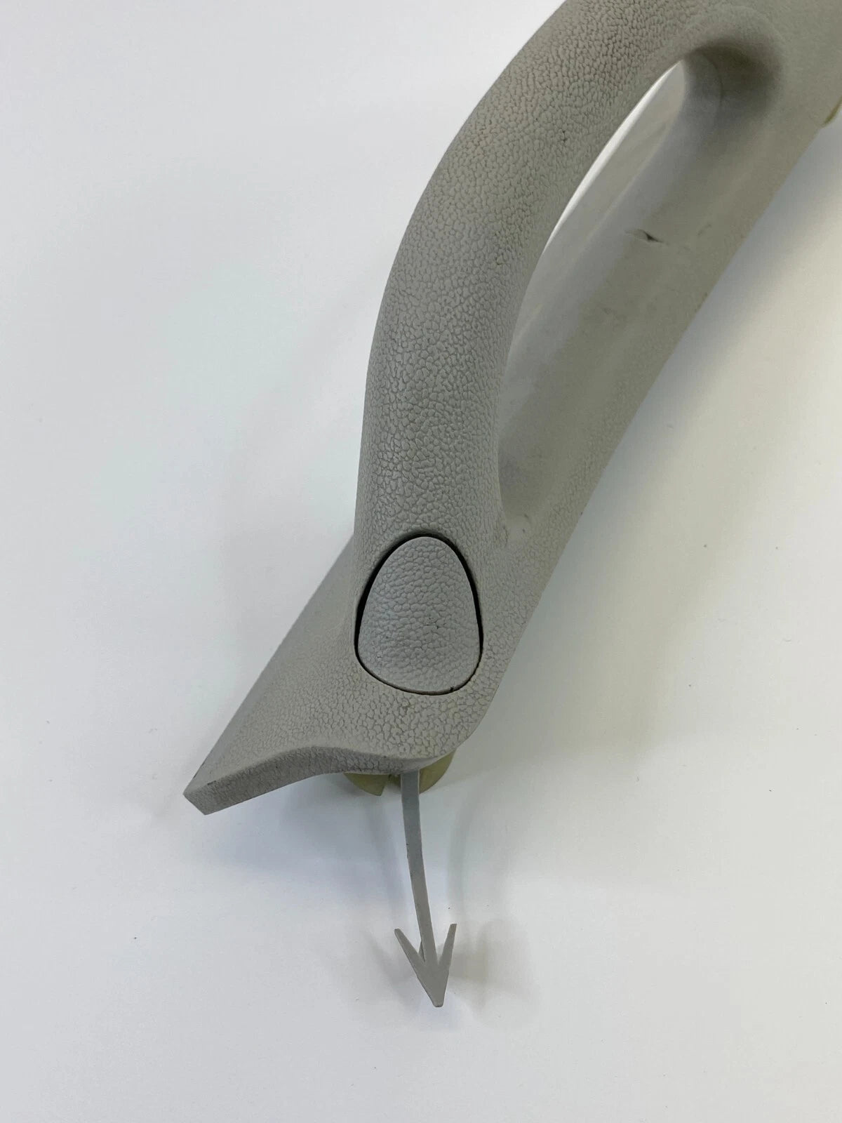 2009-2014 VOLKSWAGEN ROUTAN REAR RIGHT B-PILLAR GRIP GRAB HANDLE 1AR40ES3AH