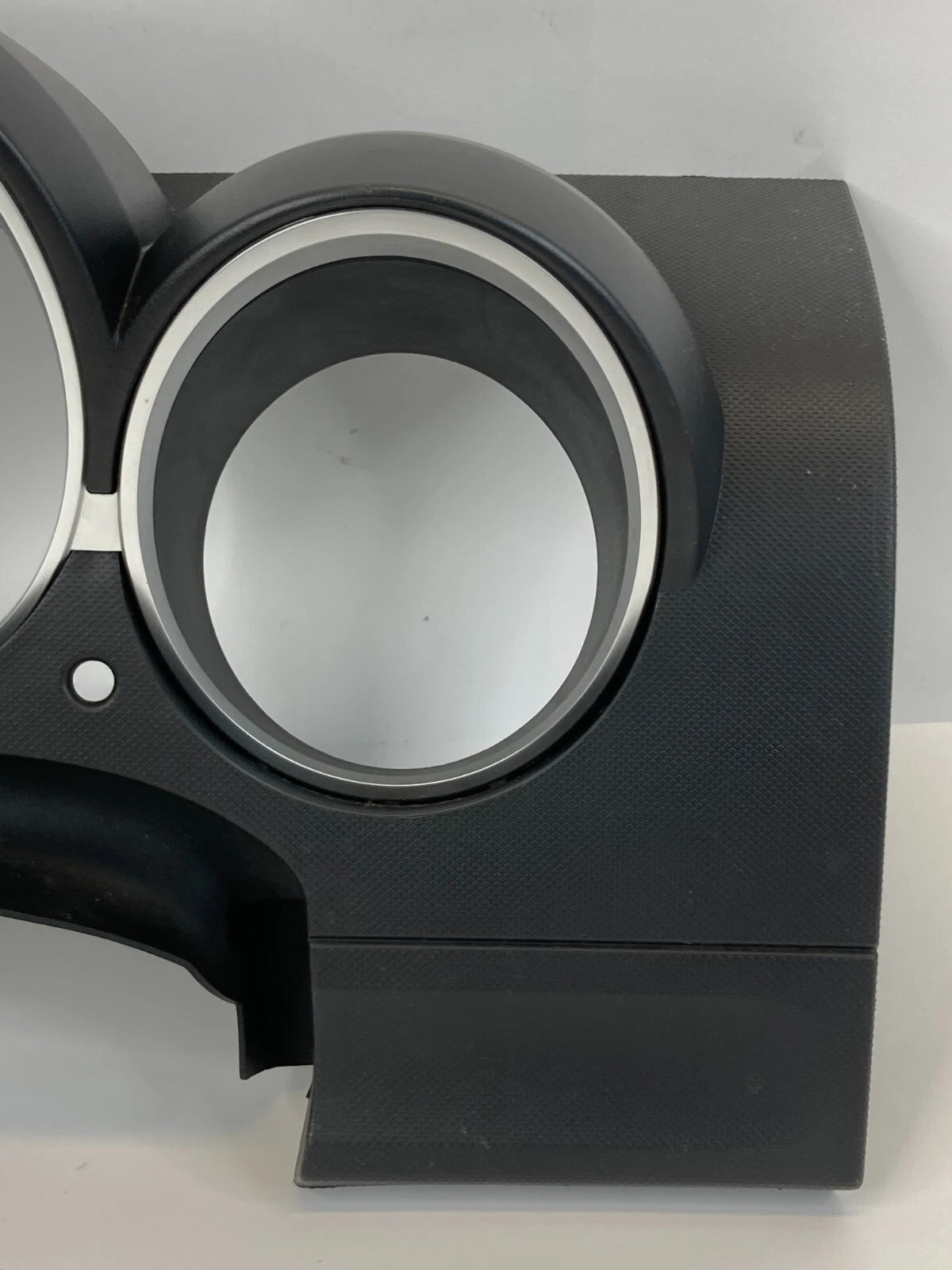 07-10 DODGE NITRO A/T INSTRUMENT SPEEDOMETER SURROUND BEZEL TRIM 1403205XDV OEM
