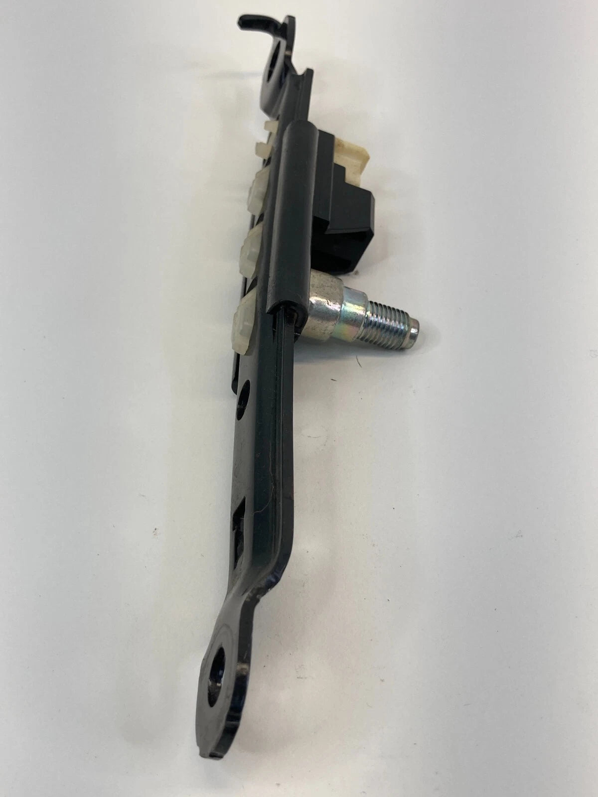 2007-2011 TOYOTA CAMRY SDN FRONT RIGHT PASSENGER SIDE SEAT BELT HEIGHT ADJUSTER