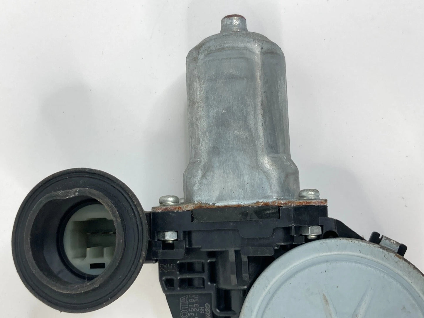 2004-2009 TOYOTA PRIUS REAR RIGHT SIDE DOOR WINDOW MOTOR 85710-35180 OEM