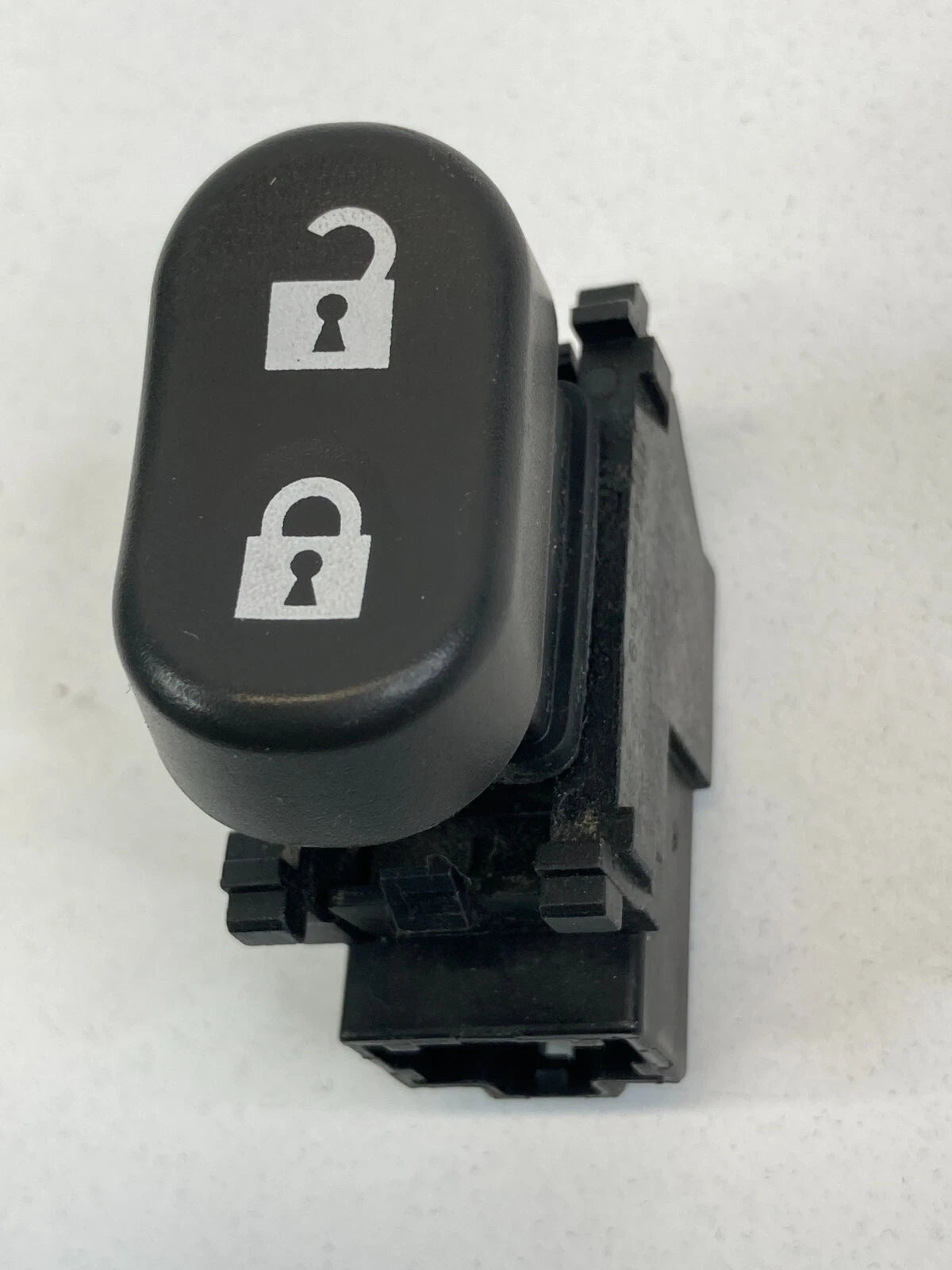 2006-2009 PONTIAC TORRENT FRONT RIGHT PASSENGER SIDE DOOR LOCK CONTROL SWITCH