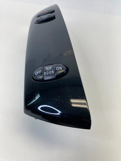 04 05 TOYOTA SIENNA DASH HAZARD DEFROST LEFT W/TRIM BEZEL SWITCHES 55412AE01 OEM