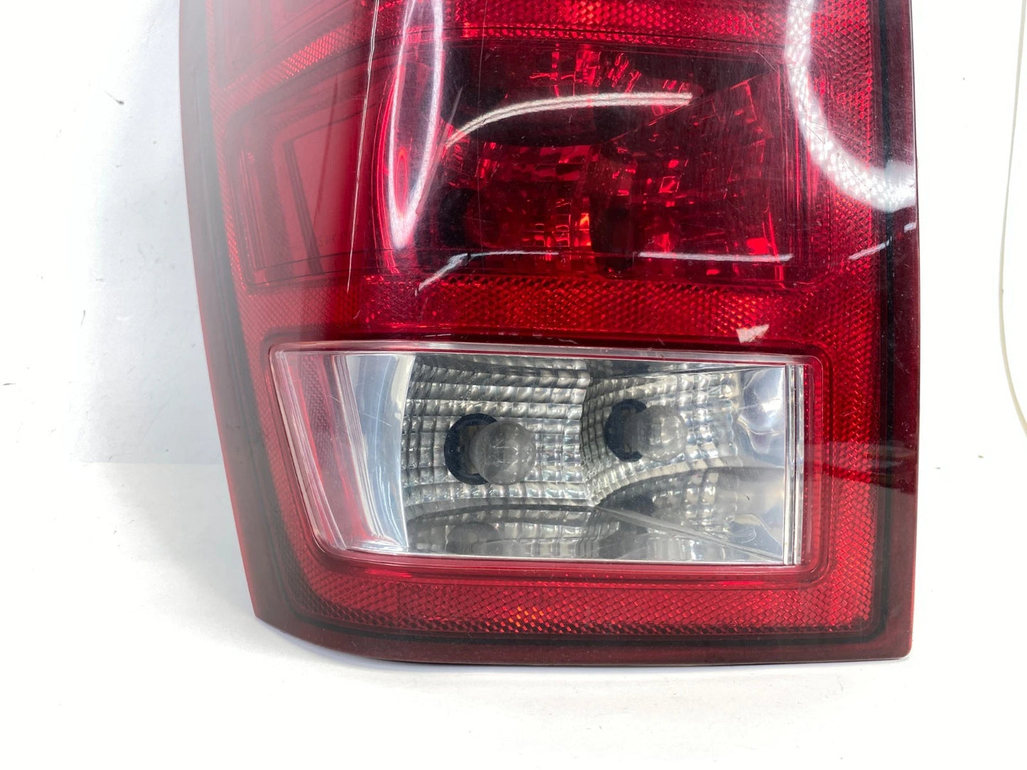 2005 2006 JEEP GRAND CHEROKEE LEFT DRIVER TAIL LIGHT LAMP TAILLIGHT 55156615AD