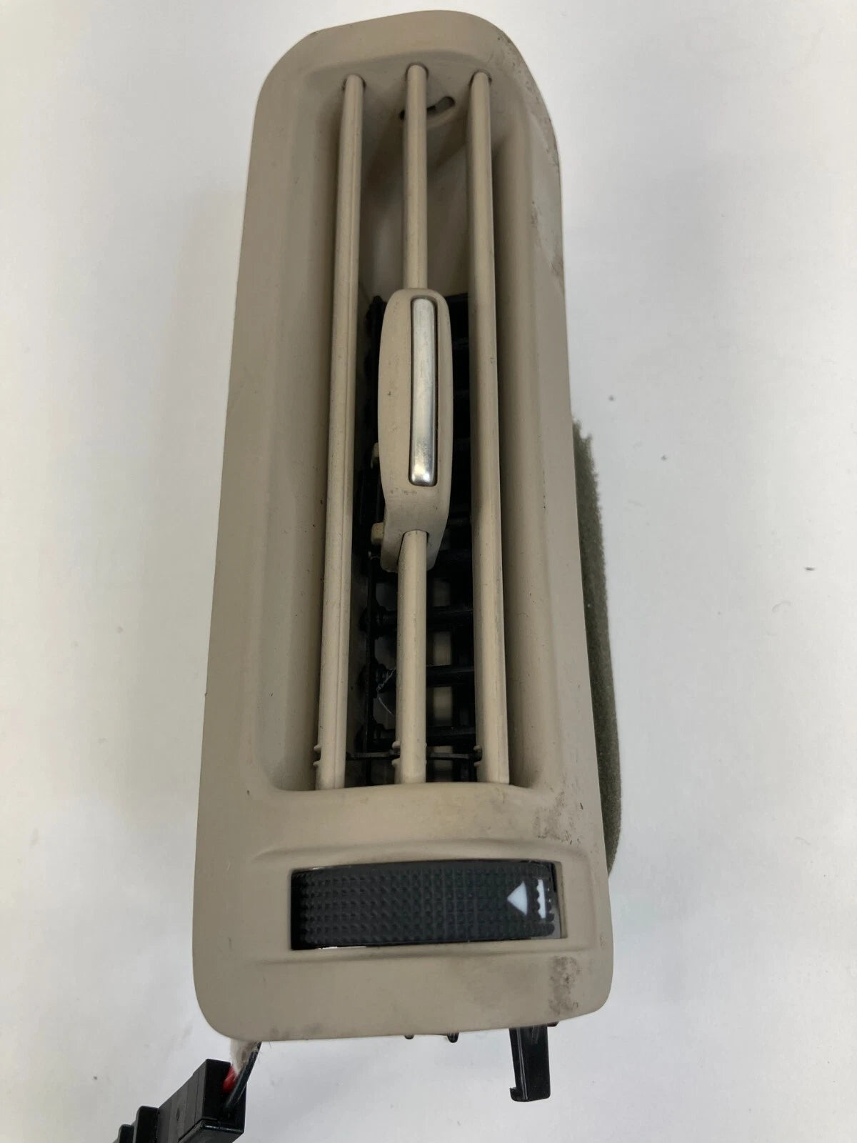 2007 2008 AUDI A6 LEFT SIDE PILLAR B DOOR AC AIR VENT GRILL 4F0-819-383-A OEM