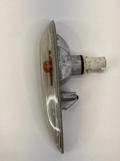 2004-2006 BMW X3 SUV 4-DR LEFT DRIVER SIDE FENDER MARKER REPEATER TURN LIGHT OEM