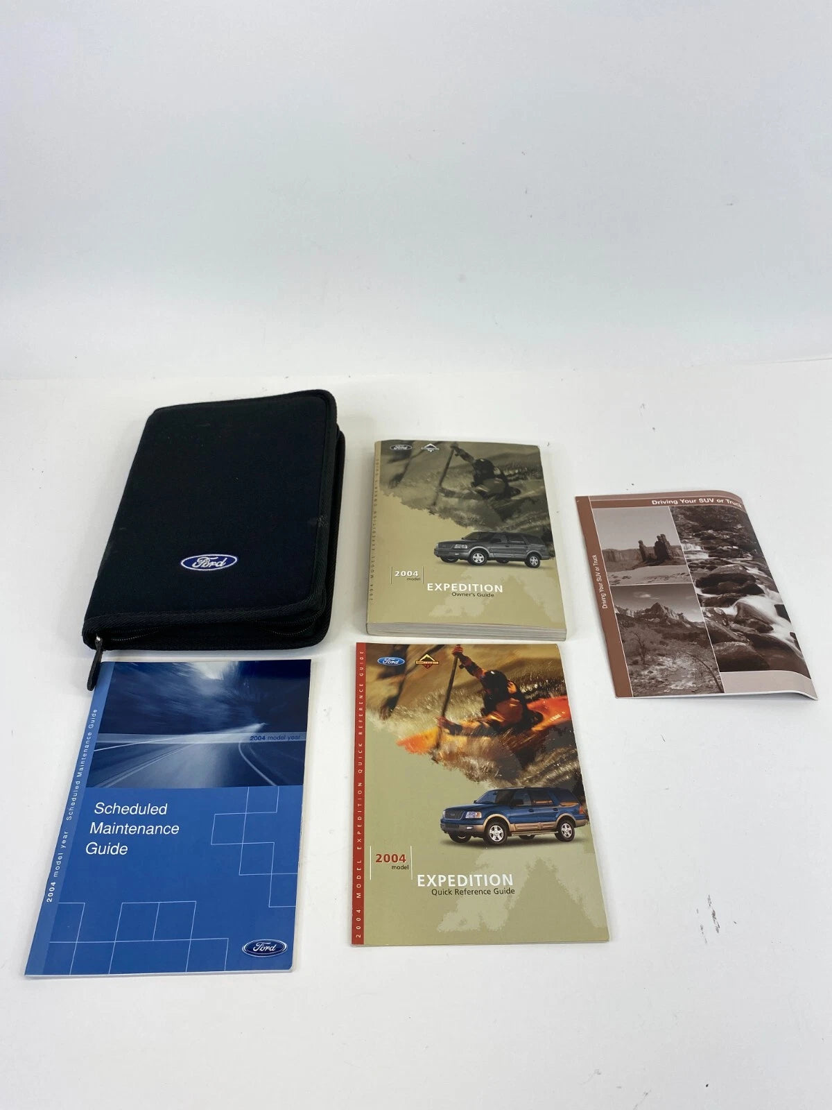 2004 FORD EXPEDITION OWNERS MANUAL REFERENCE GUIDE W/ CASE OEM