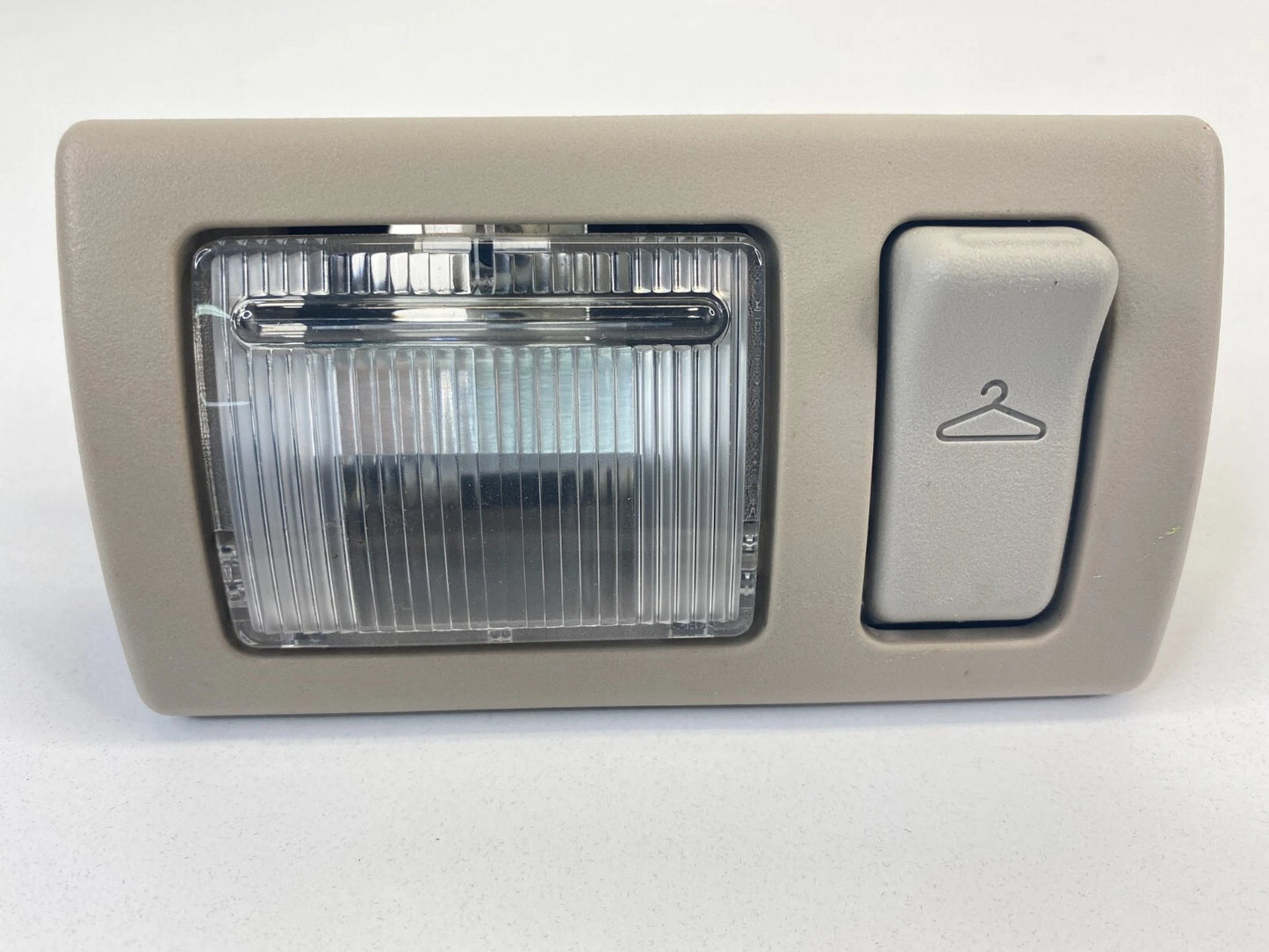 04-06 CHRYSLER PACIFICA 3RD THIRD ROW RIGHT ROOF LIGHT LAMP W COAT HOOK VJ5910
