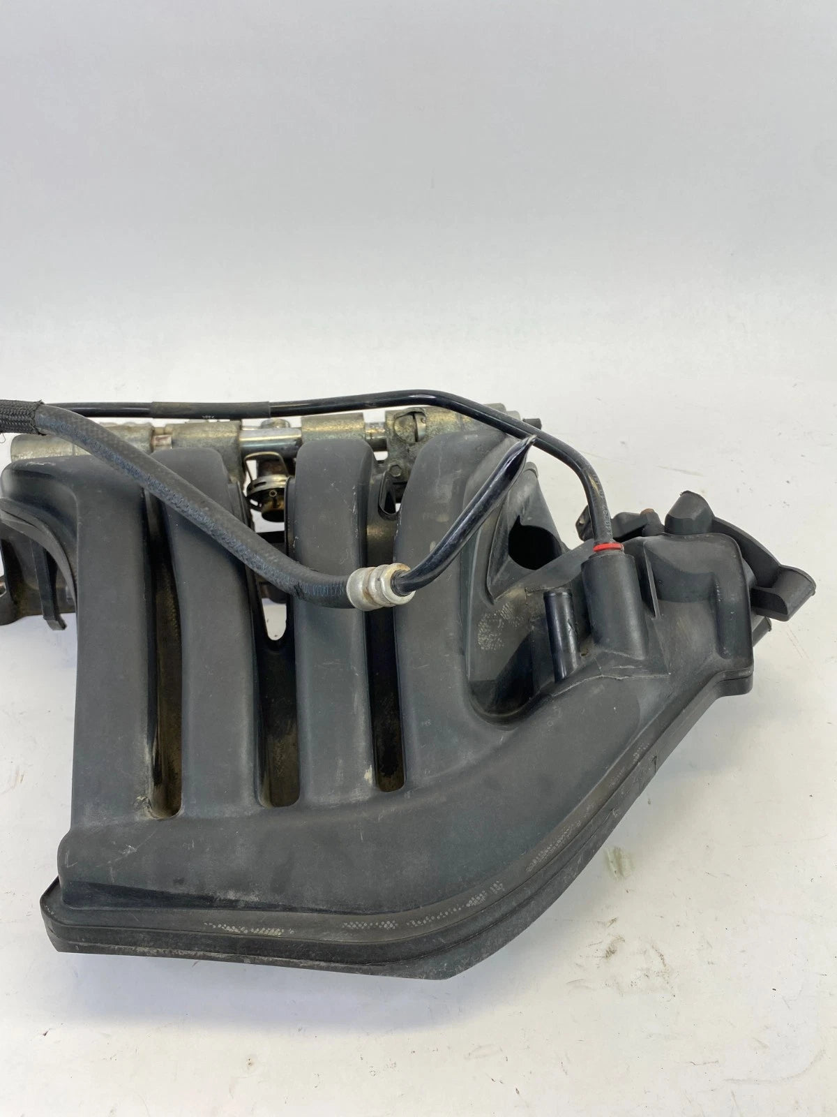 2002-2008 MINI COOPER BASE 1.6L INTAKE MANIFOLD ASSY W/ FUEL RAIL 04777846AE OEM