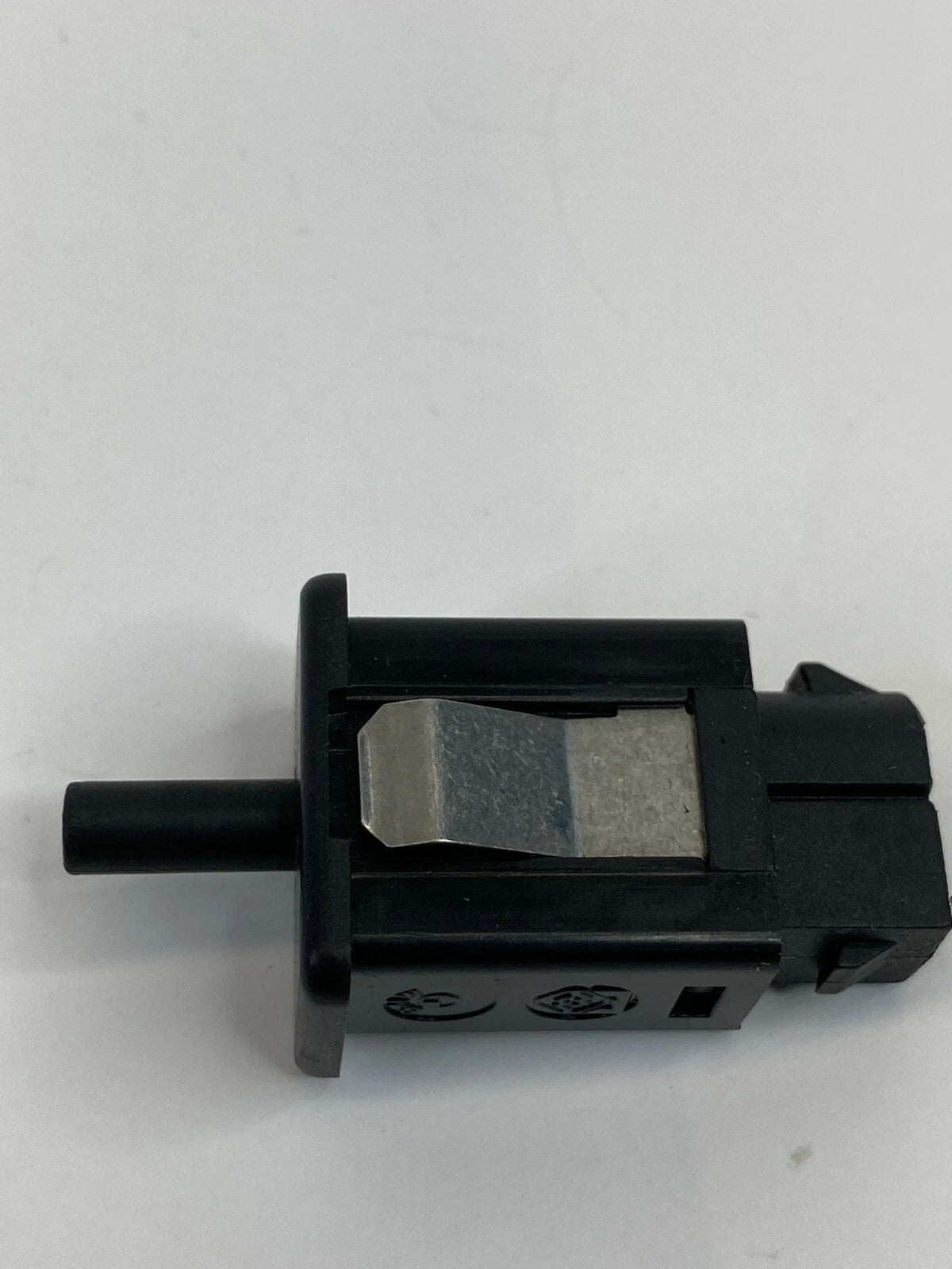 2002-2005 BMW 745I 745LI GLOVE BOX LIGHT LAMP CONTROL SENSOR SWITCH 1388277 OEM