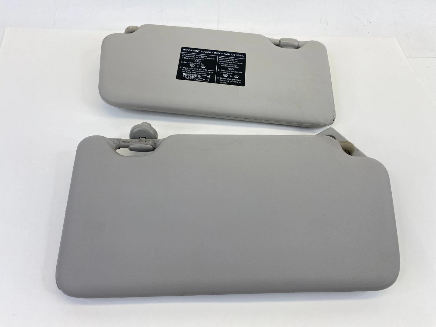 2014 2015 Nissan Versa Note Left & Right Sun Visor Sunvisor Set Pair OEM