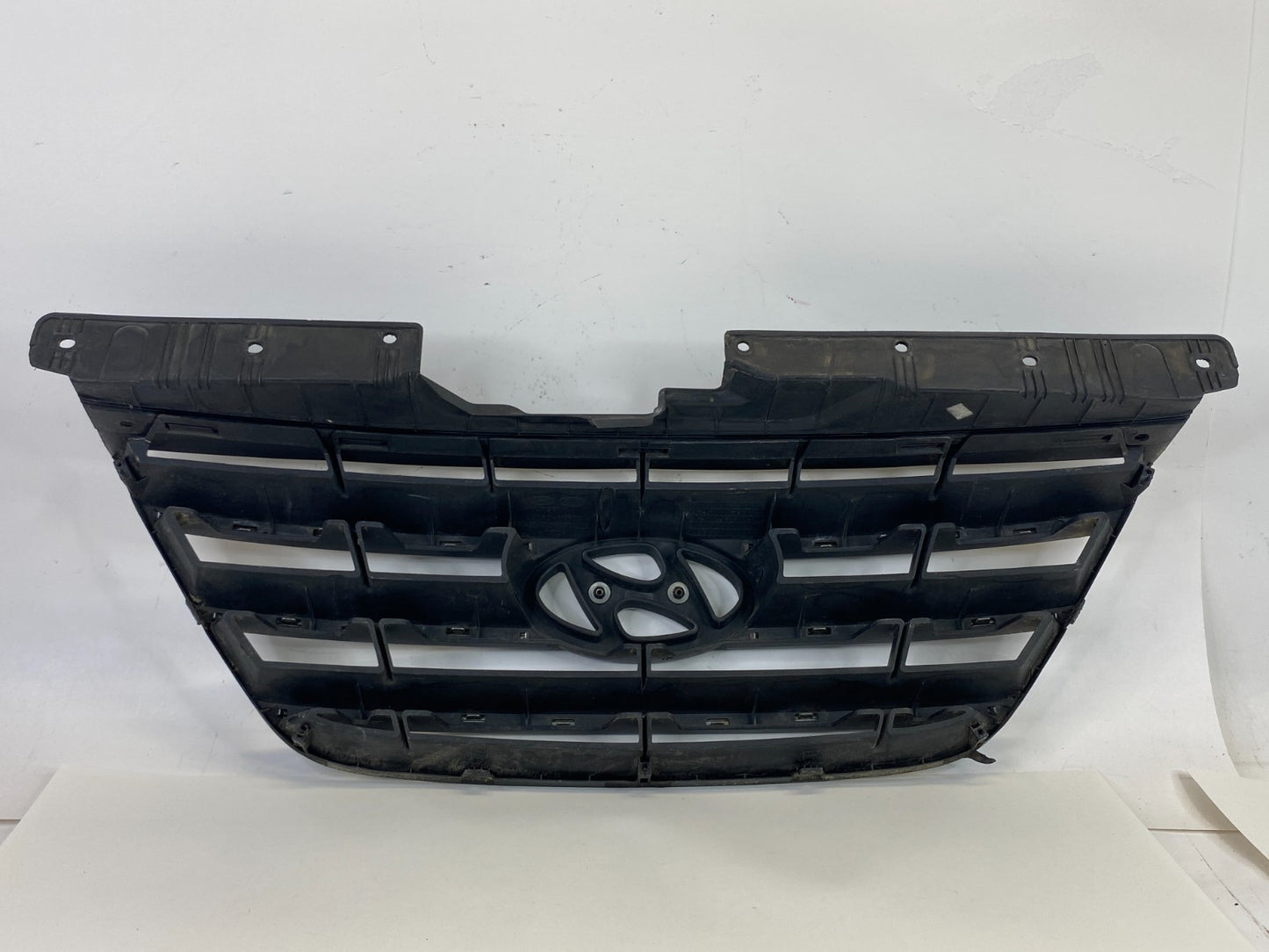 2009 2010 Hyundai Sonata Front Upper Grille Grill Molding W /Emblem 86350-3K600