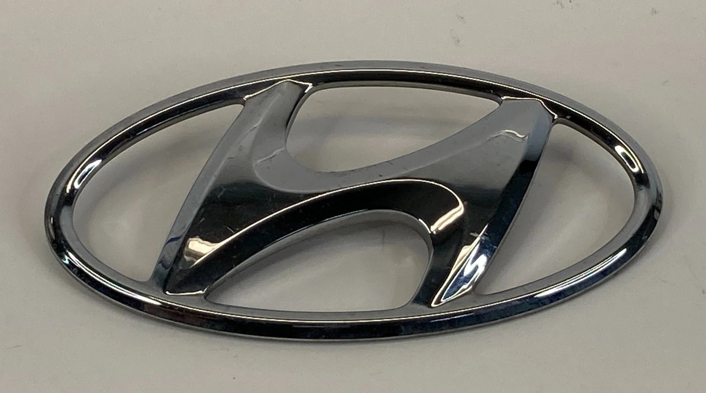 2012-2017 HYUNDAI ACCENT REAR TRUNK DECK LID LOGO EMBLEM NAMEPLATE CHROME OEM