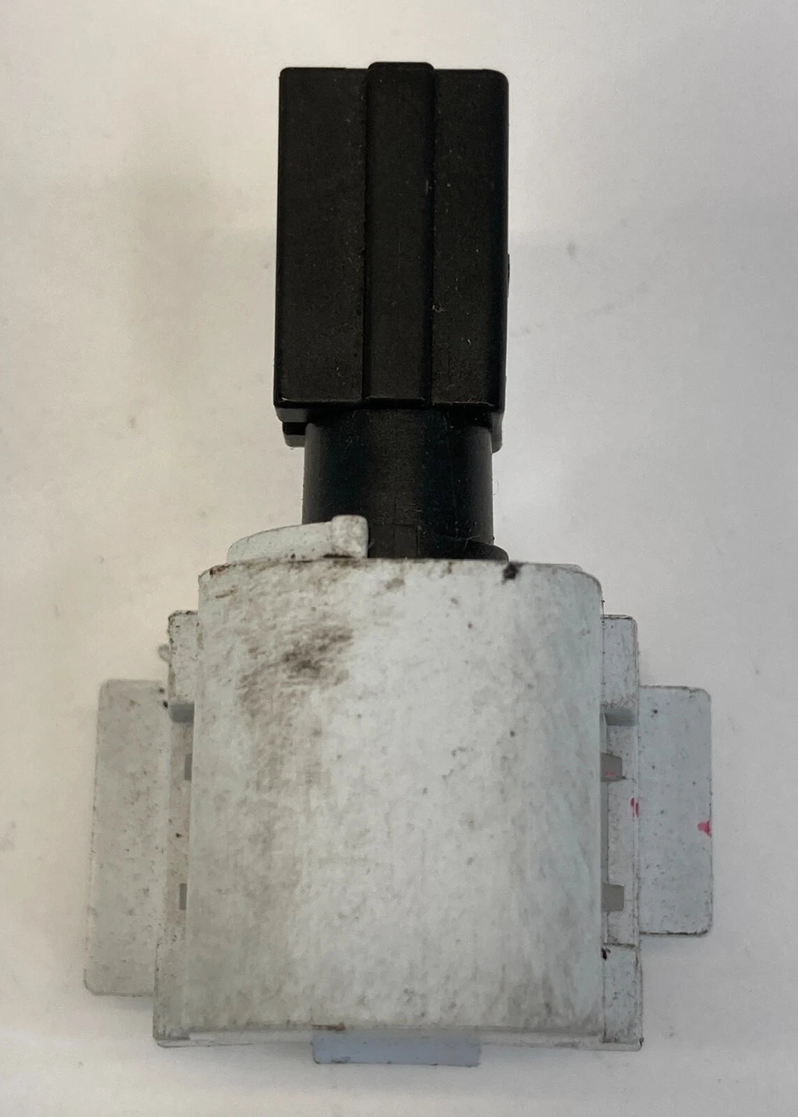 2003-2007 NISSAN MURANO GLOVE BOX LIGHT LAMP BULB SOCKET SENSOR SWITCH OEM