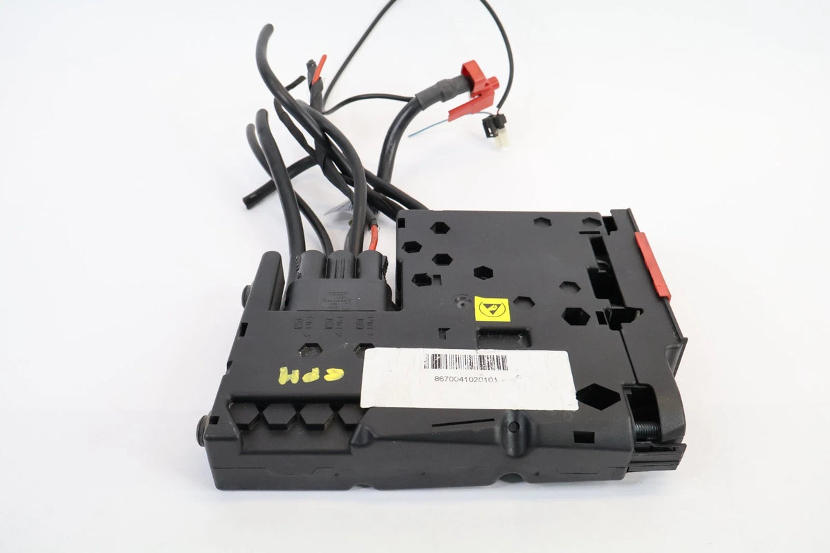 2010-2016 MERCEDES W212 E350 E550 BATTERY POSITIVE TERMINAL FUSE BOX OEM