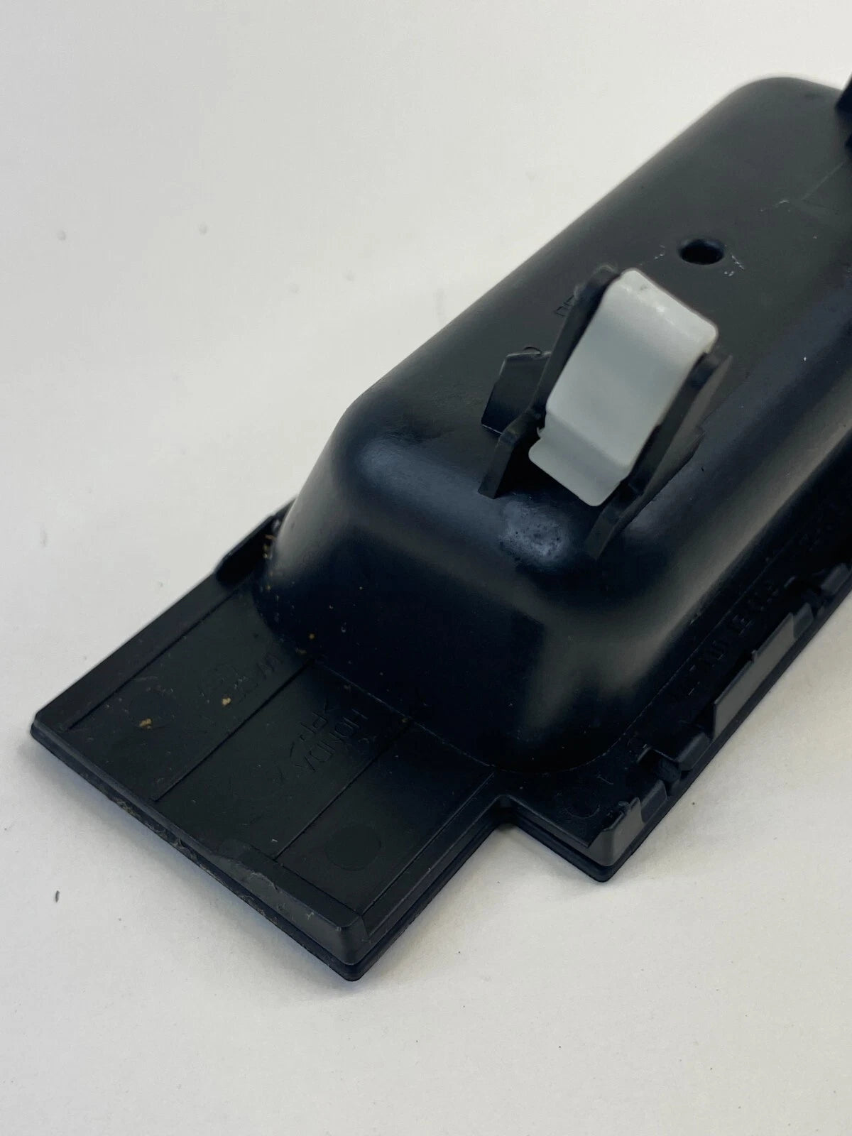 2005-2007 HONDA ACCORD FRONT CENTER CONSOLE COIN TRAY RUBBER LINER 77297-SDA-A3