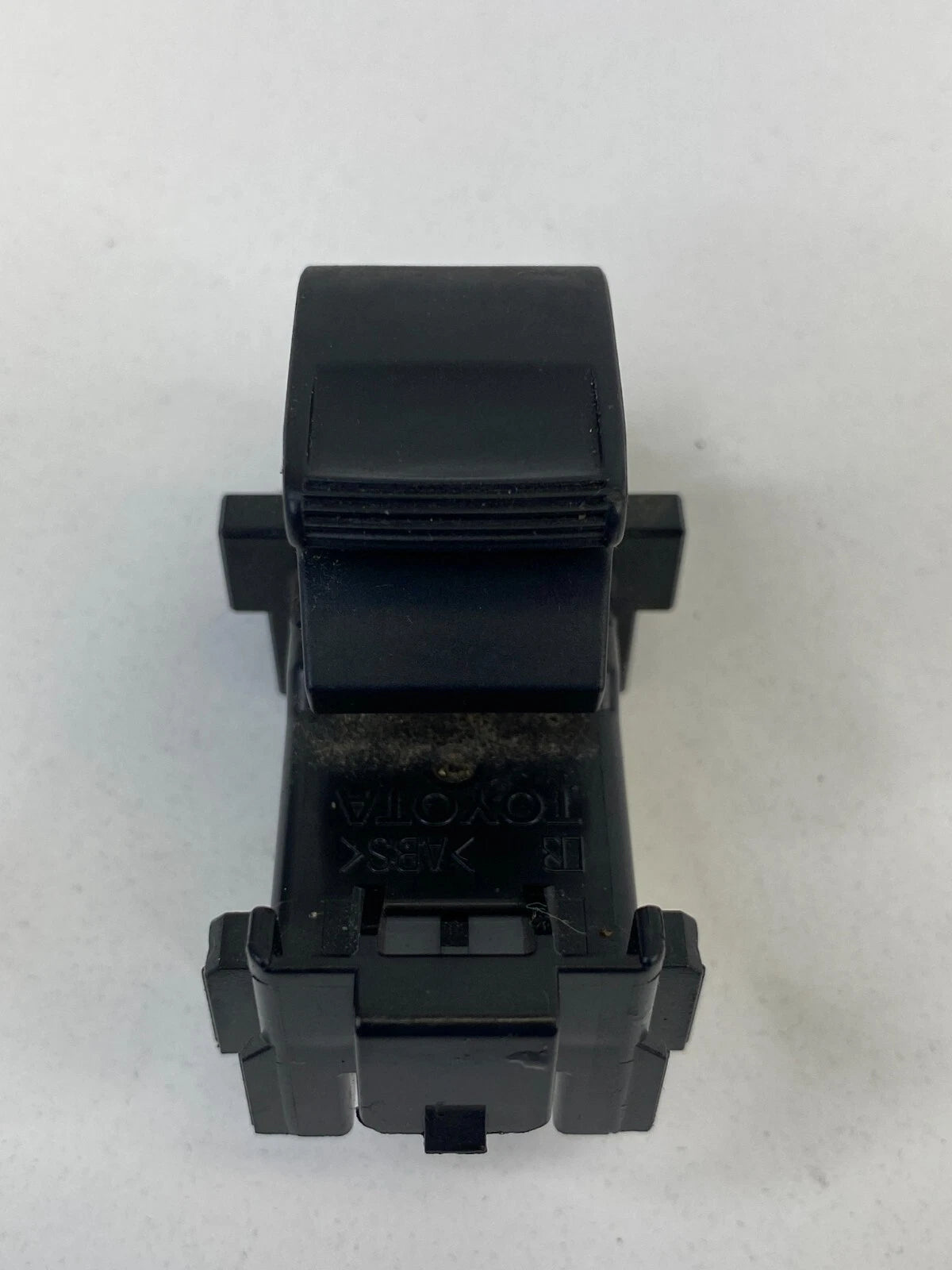 08-15 SCION XB 08-14 XD FRONT RIGHT SIDE DOOR POWER WINDOW SWITCH 1928292