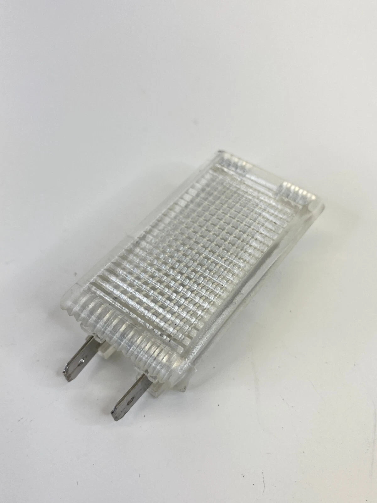 98 99 00 01 02 03 04 AUDI A6 A6 QUATTRO INTERIOR INNER LIGHT COURTESY LAMP OEM
