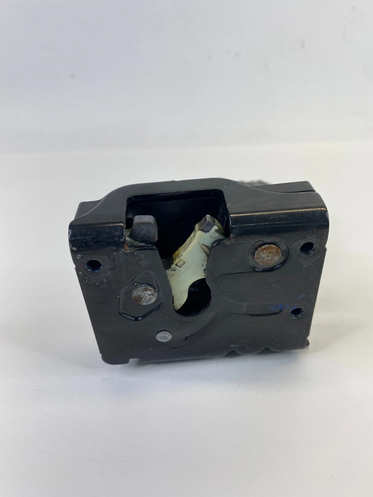 08-12 FORD ESCAPE 08-11 MARINER REAR TRUNK LID LOCK LATCH ACTUATOR RELEASE OEM