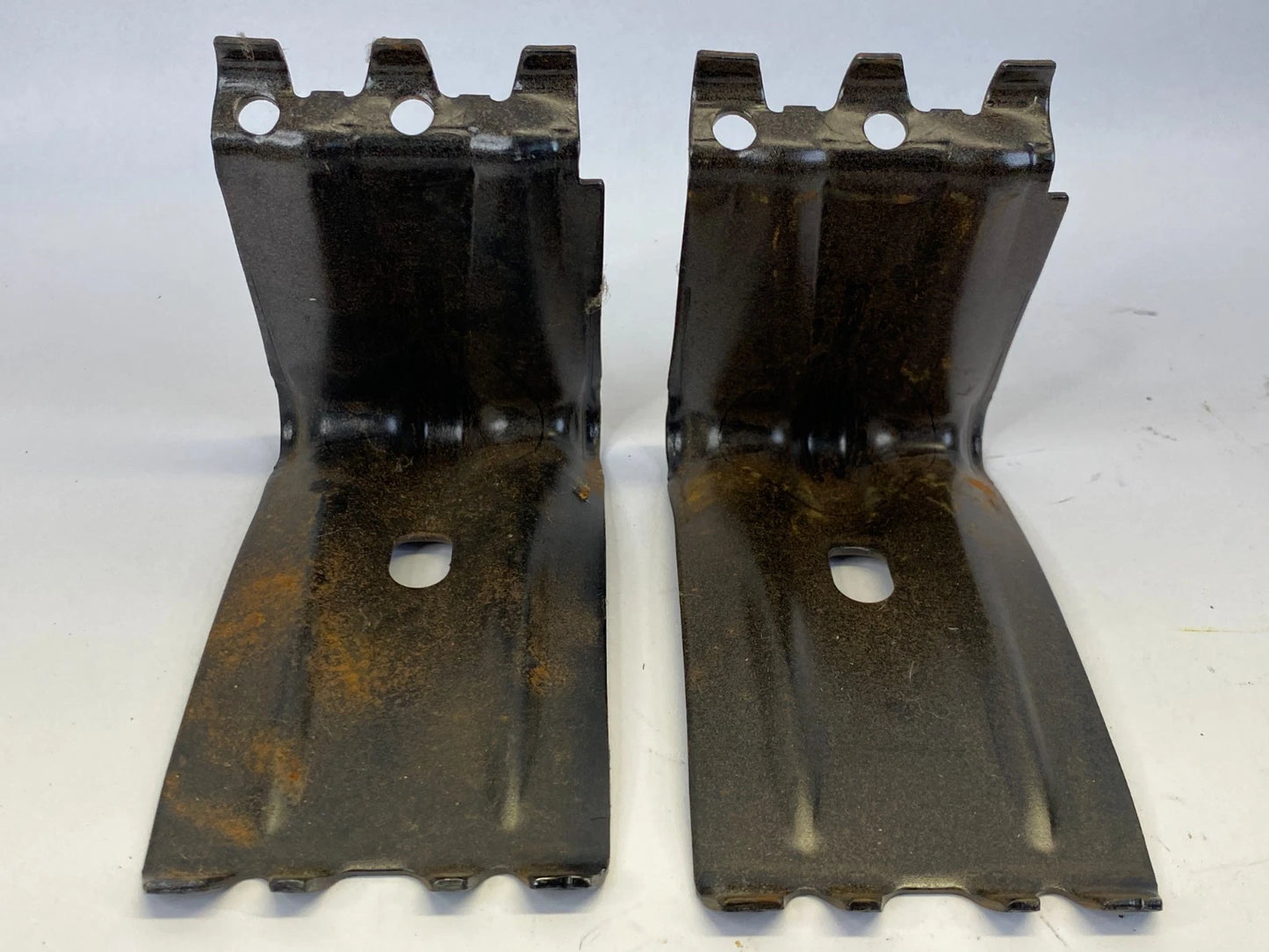 2000-2006 CHEVROLET TAHOE EMERGENCY SPARE TIRE JACK HOLDER SCREW RETAINER SET