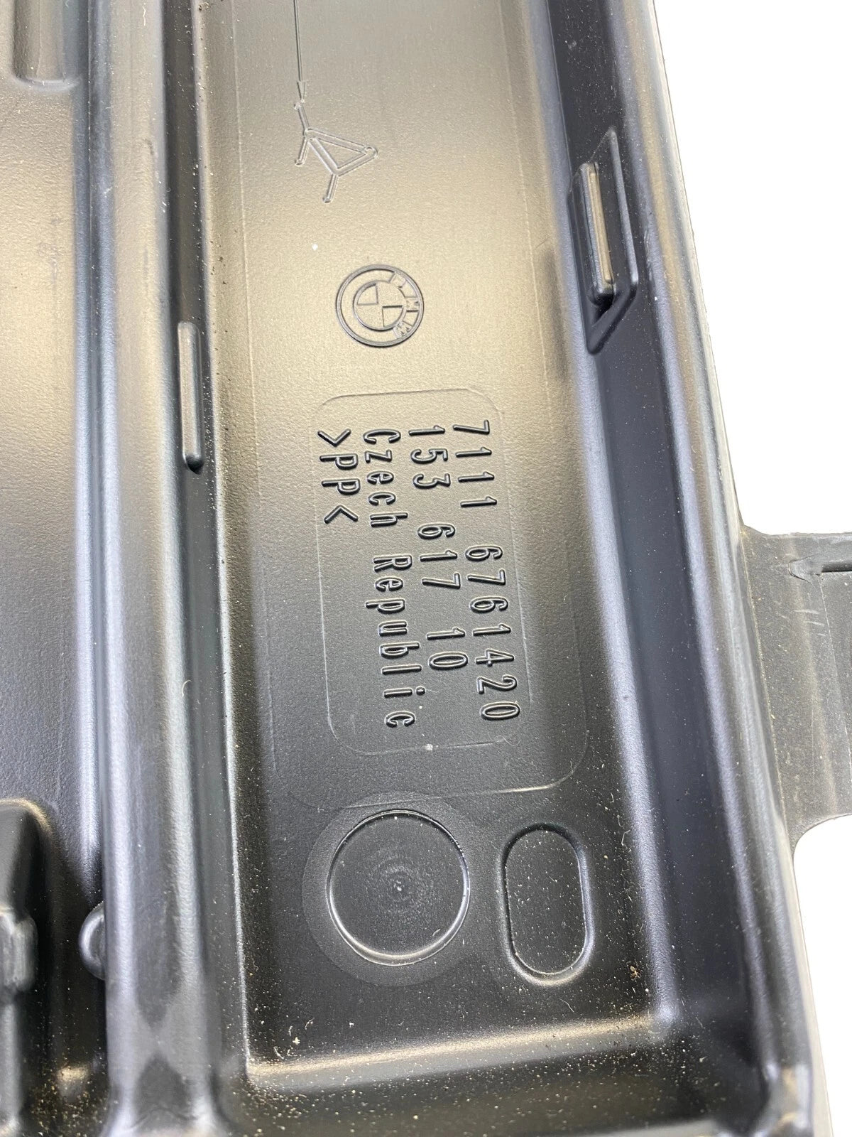 2004-2007 BMW 530I SEDAN REAR TRUNK EMERGENCY TOOL KIT TRAY BOX 71116761420