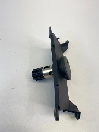 2010-2012 CADILLAC SRX CENTER CONSOLE POWER OUTLET LIGHTER CIGARETTE SOCKET