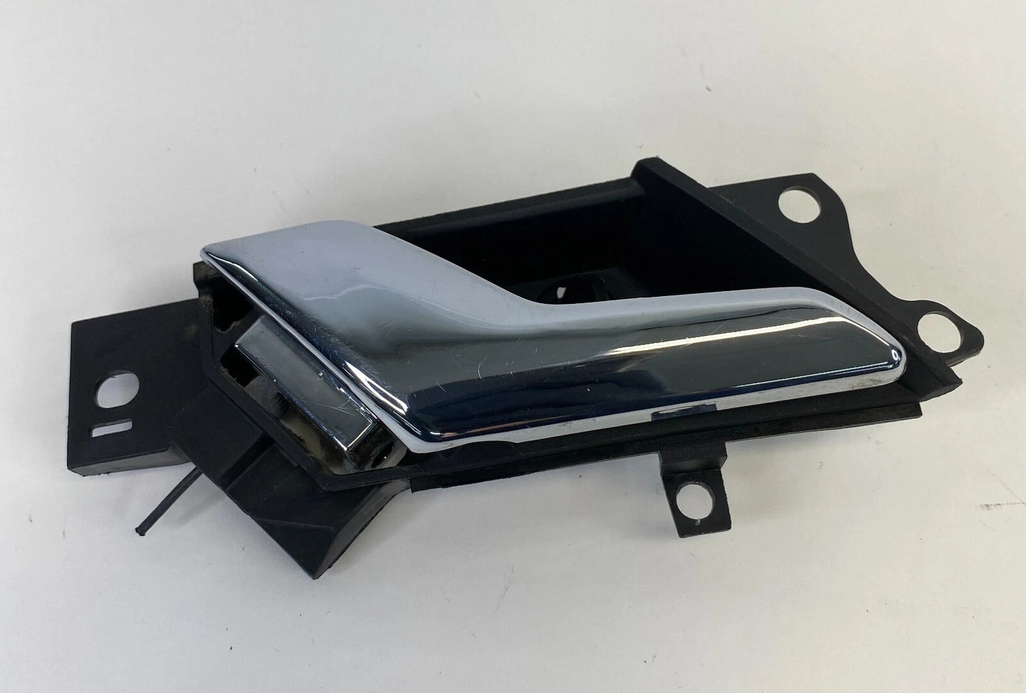 2008 2009 2010 SATURN VUE REAR LEFT INTERIOR DOOR HANDLE CHROME OEM 96660863