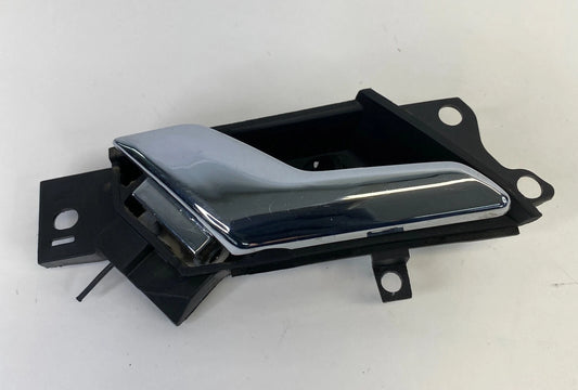 2008 2009 2010 SATURN VUE REAR LEFT INTERIOR DOOR HANDLE CHROME OEM 96660863