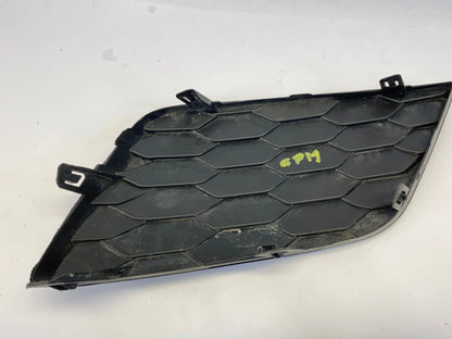 16-19 NISSAN SENTRA FRONT LEFT SIDE FOG LIGHT LAMP GRILLE COVER 62257-4AF0B OEM