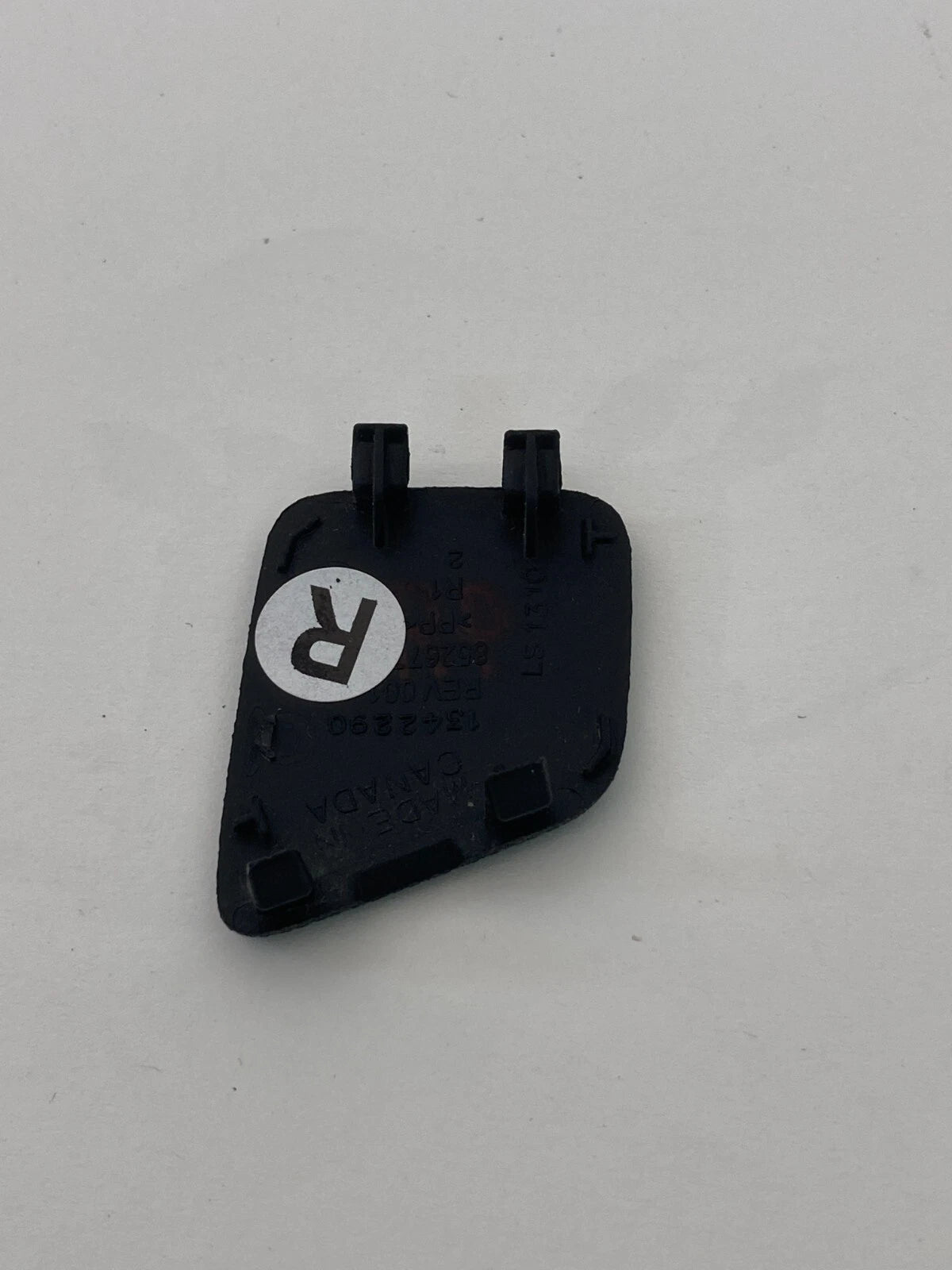 2006-2011 CHEVROLET IMPALA REAR RIGHT INNER DOOR PANEL SCREW COVER CAP 1342290