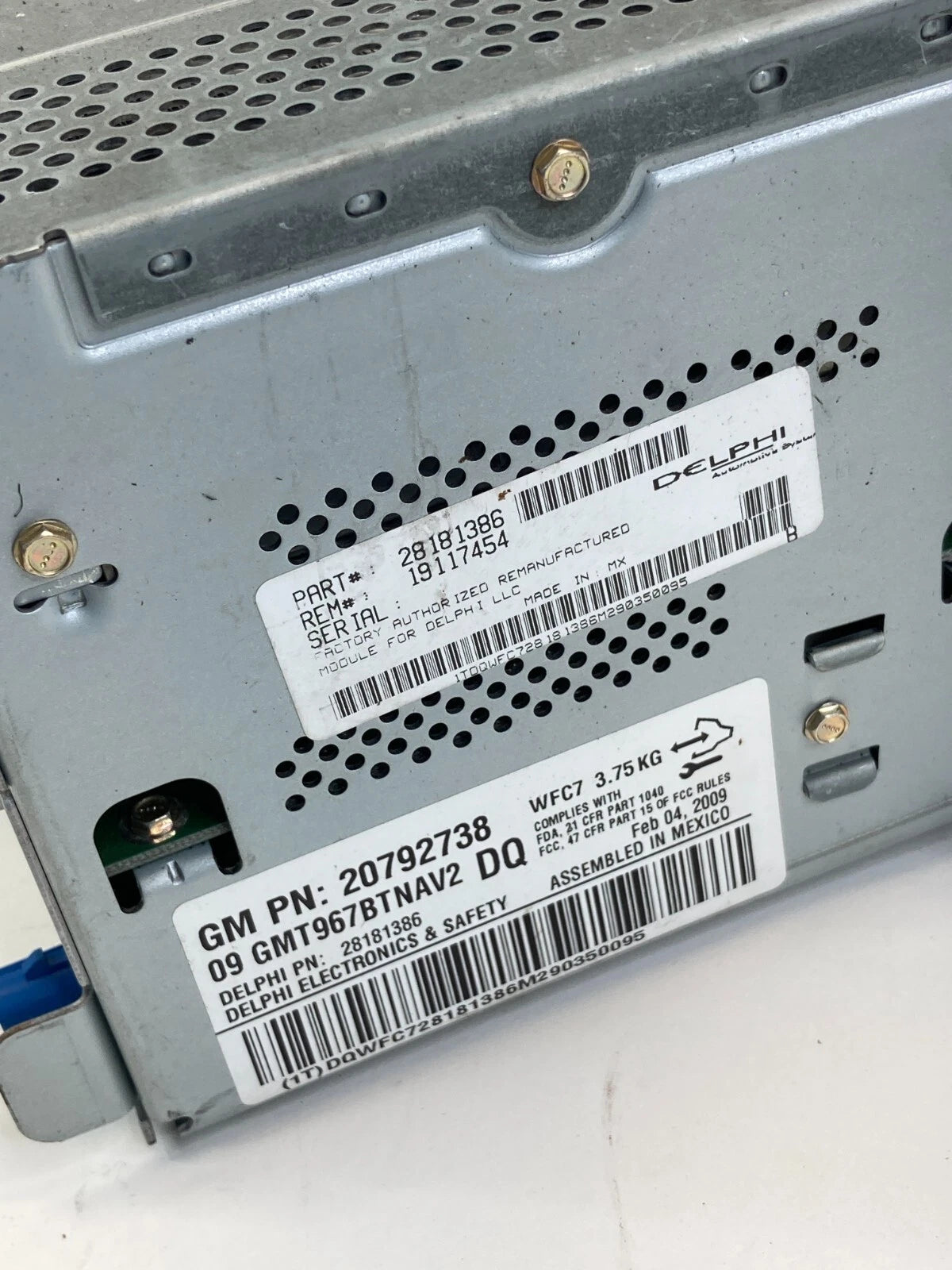 2009 Buick Enclave Radio AM/FM CD DVD Disc Player Nav Display Screen 20792738