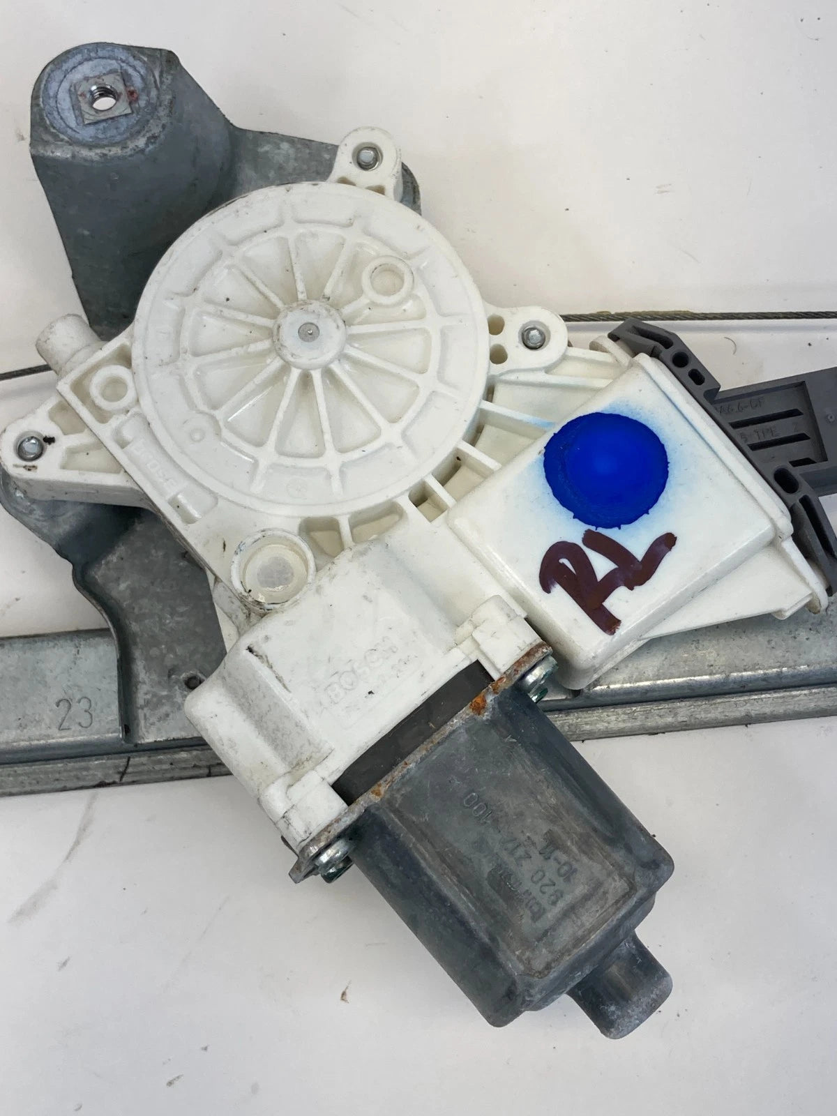 05-11 CADILLAC STS REAR LEFT DOOR POWER WINDOW MOTOR & REGULATOR 25999740 OEM