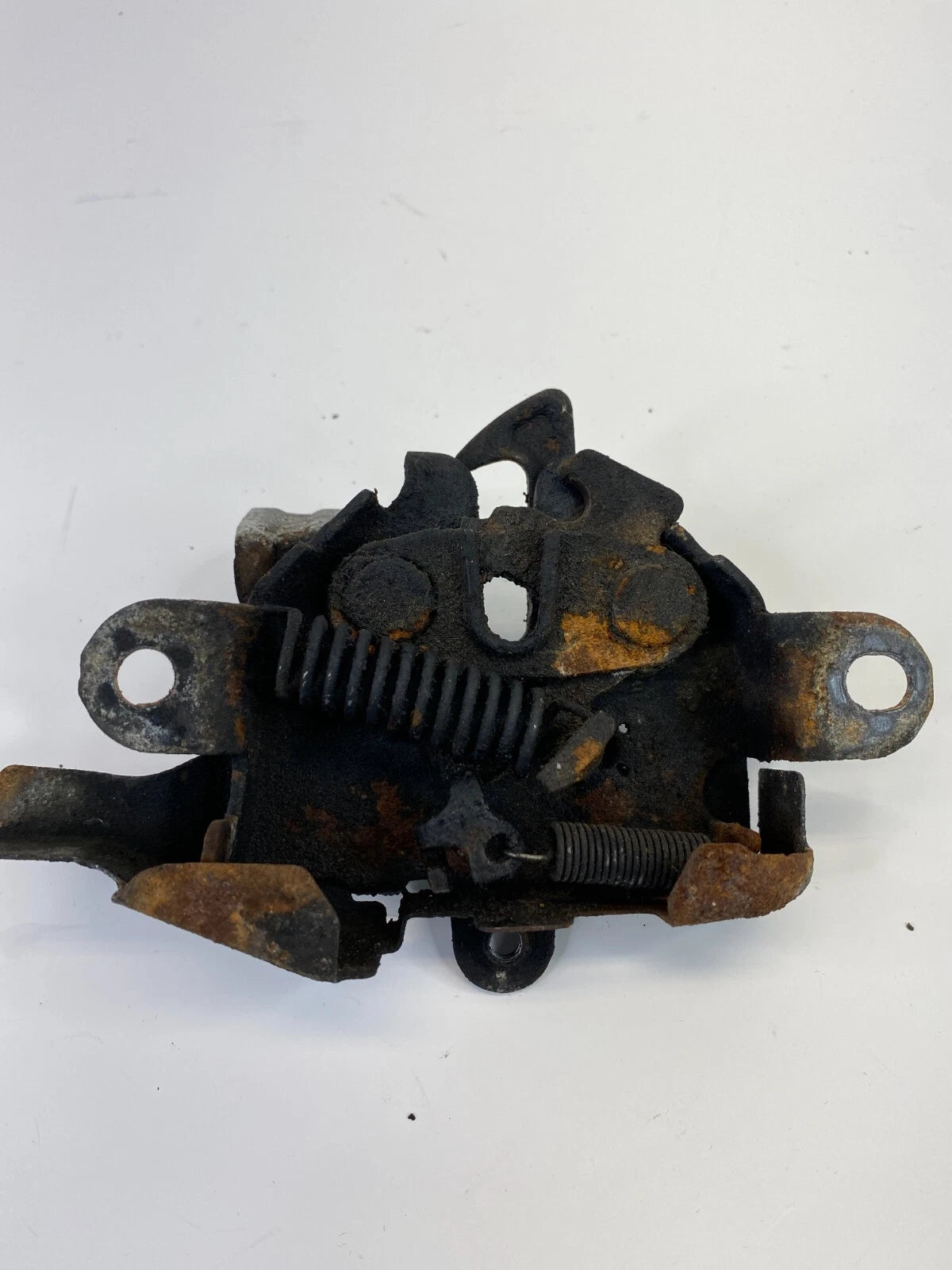 2005-2010 SCION TC HOOD LOCK LATCH RELEASE ACTUATOR ASSEMBLY