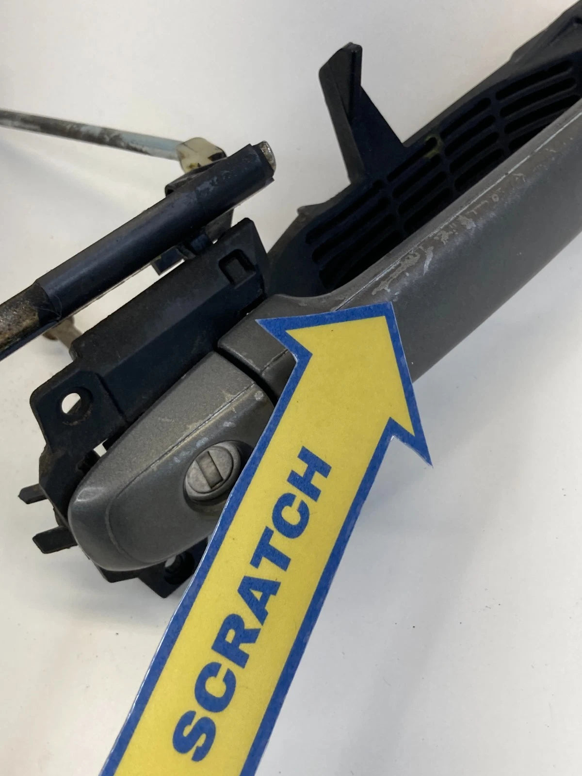 2004-2010 TOYOTA SIENNA FRONT RIGHT PASSENGER SIDE EXTERIOR DOOR HANDLE OEM